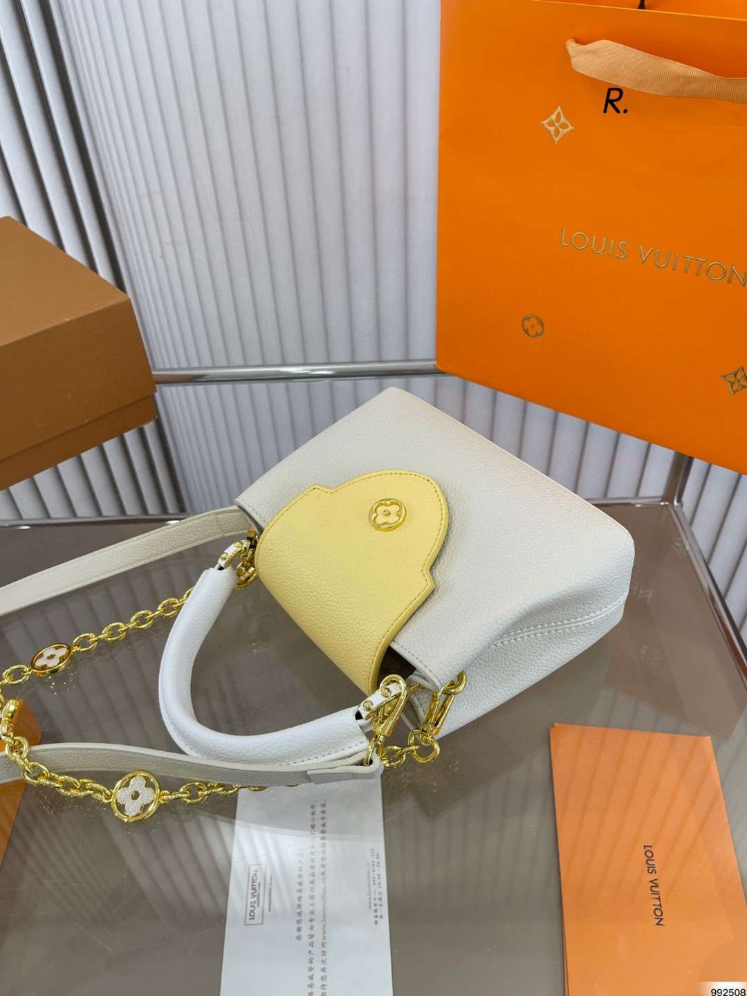 Modern Luxury Daily Bag L4499 FSC Modern Luxury Daily Bag L4499 FSC