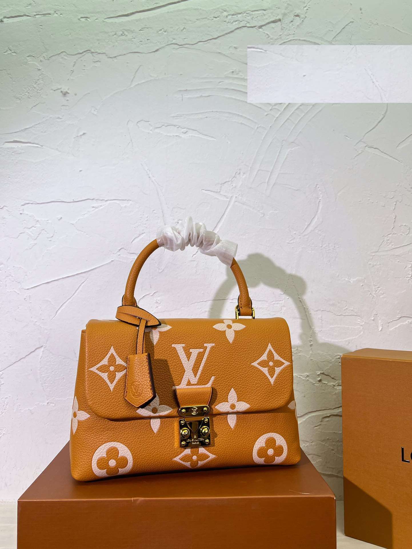 Modern Luxury Daily Bag L4479 FSC Modern Luxury Daily Bag L4479 FSC