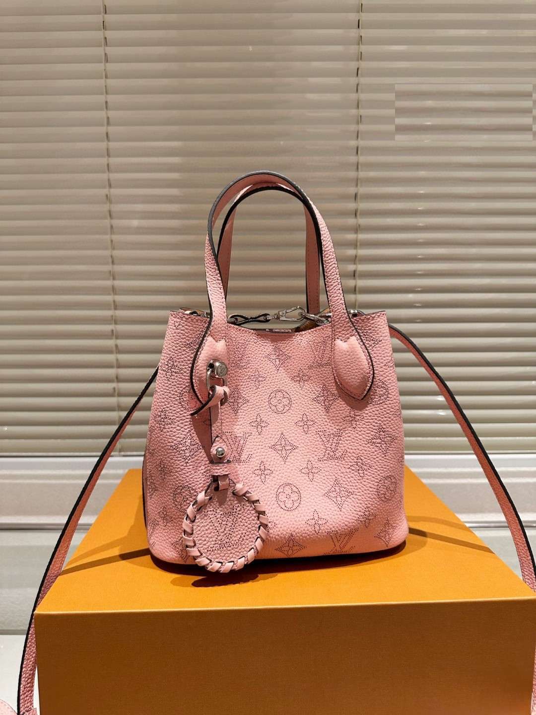 New Fashion L*V Handbag 1158 QA