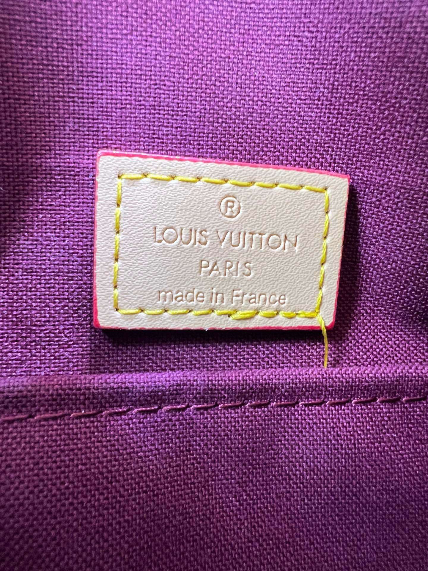 New Fashion L*V Handbag 944 QA