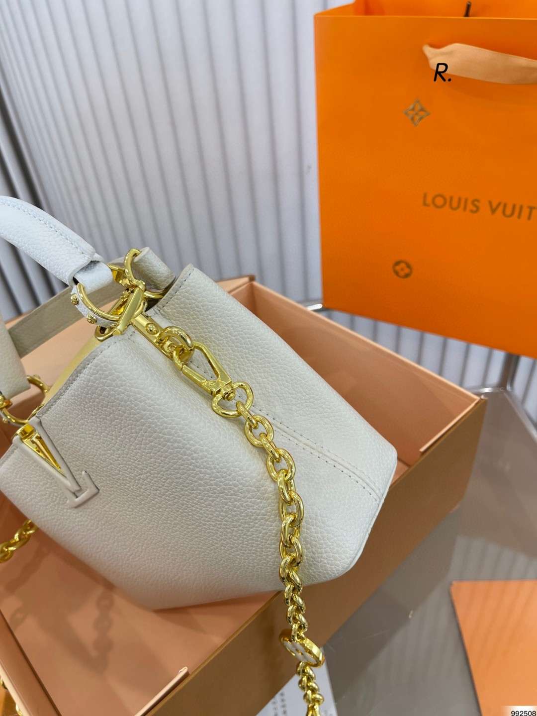 Modern Luxury Daily Bag L4499 FSC Modern Luxury Daily Bag L4499 FSC