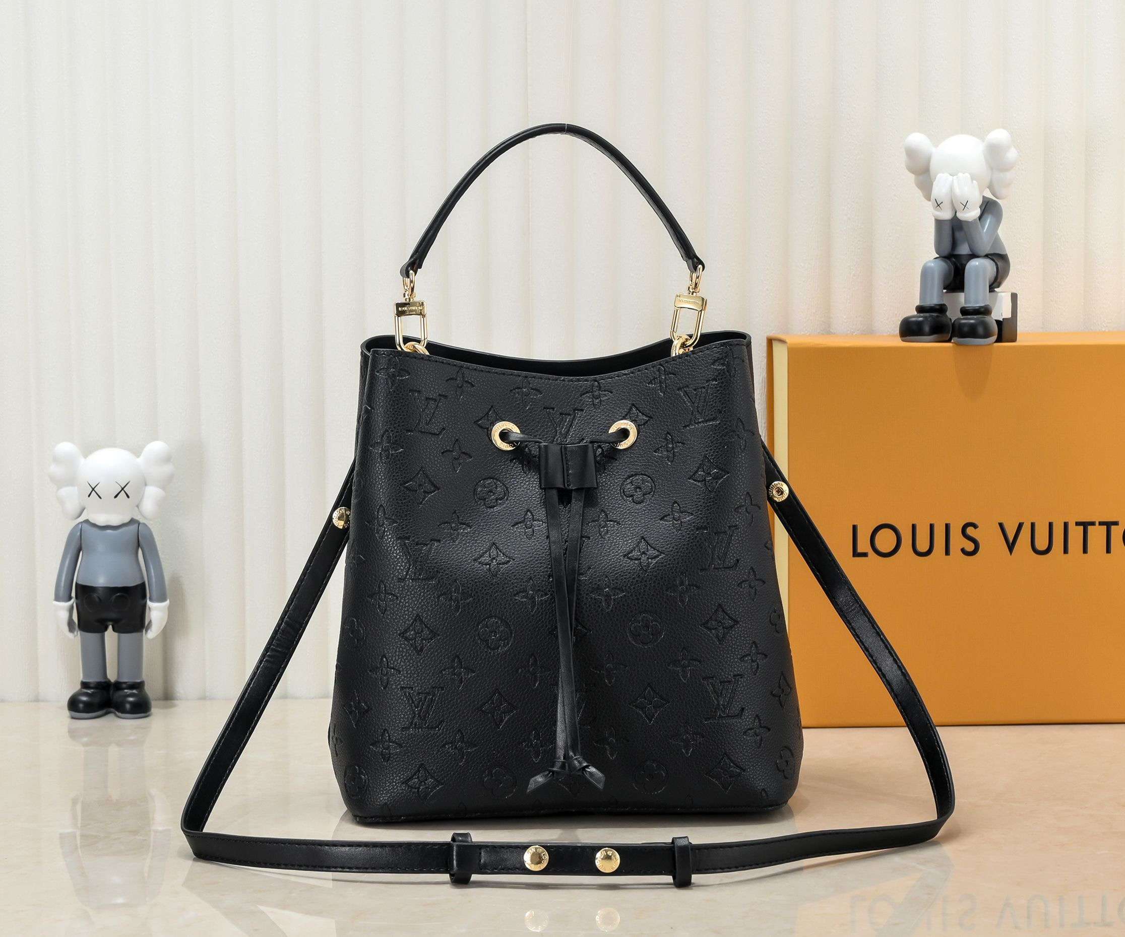 New Fashion L*V Handbag 998 QA