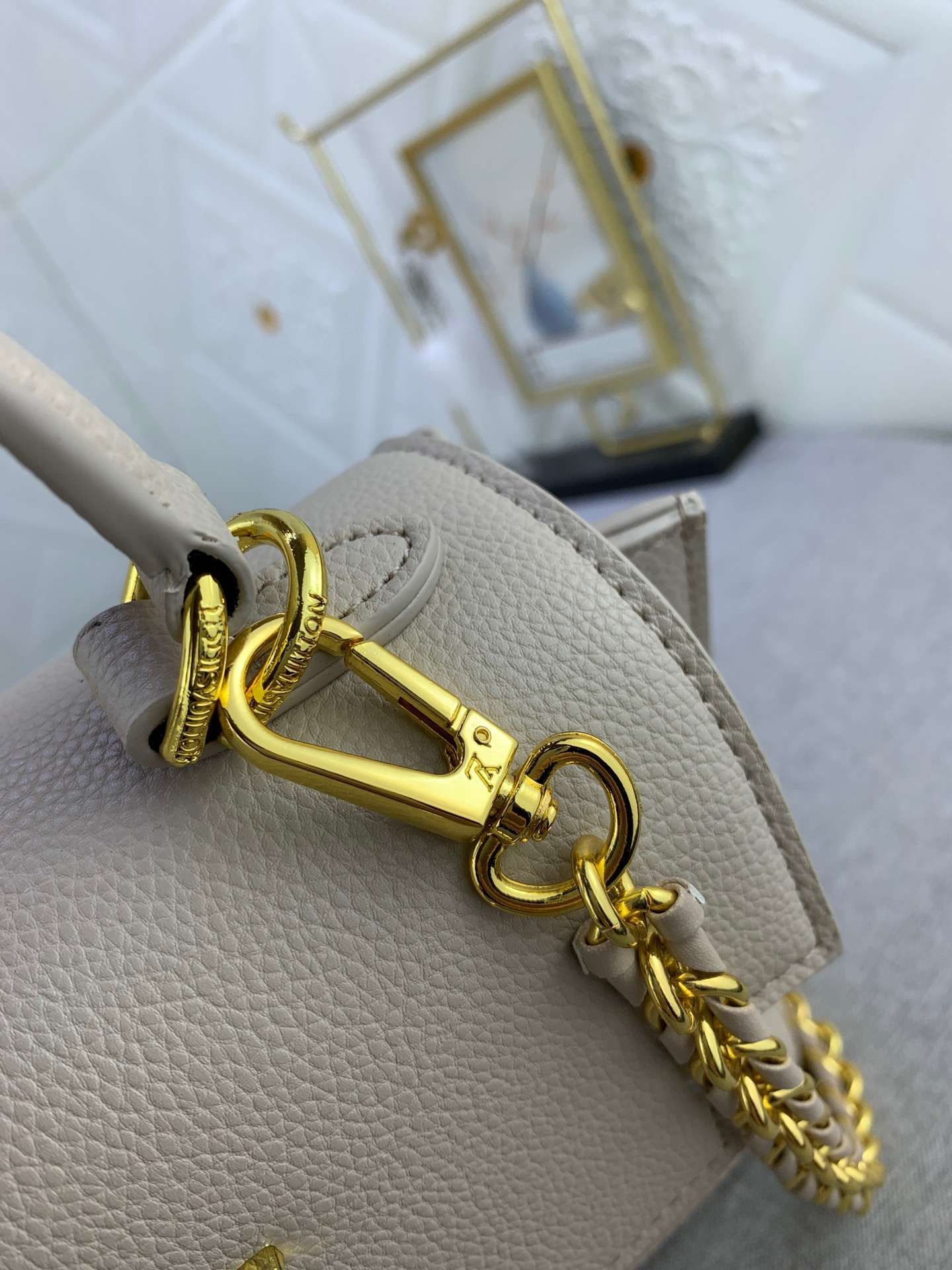 New Fashion L*V Handbag 975 QA