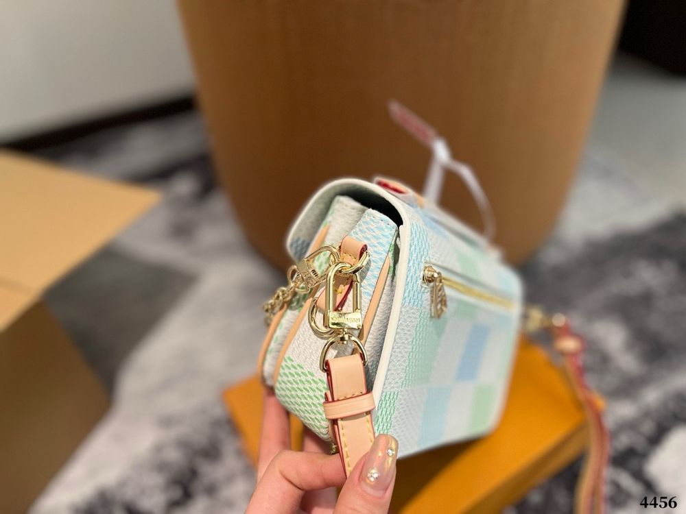 New Fashion LV Handbag L945 QA