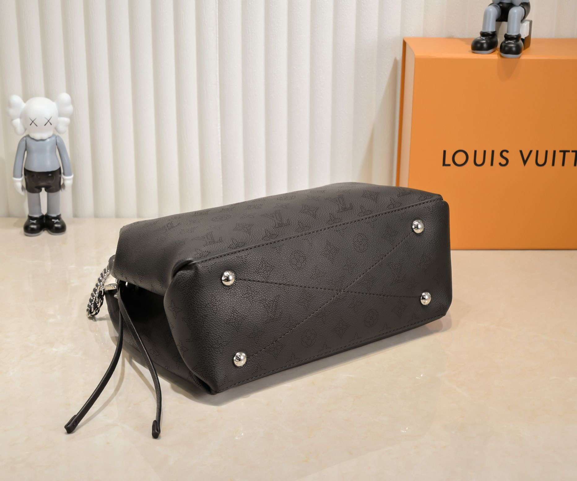New Fashion L*V Handbag 976 QA
