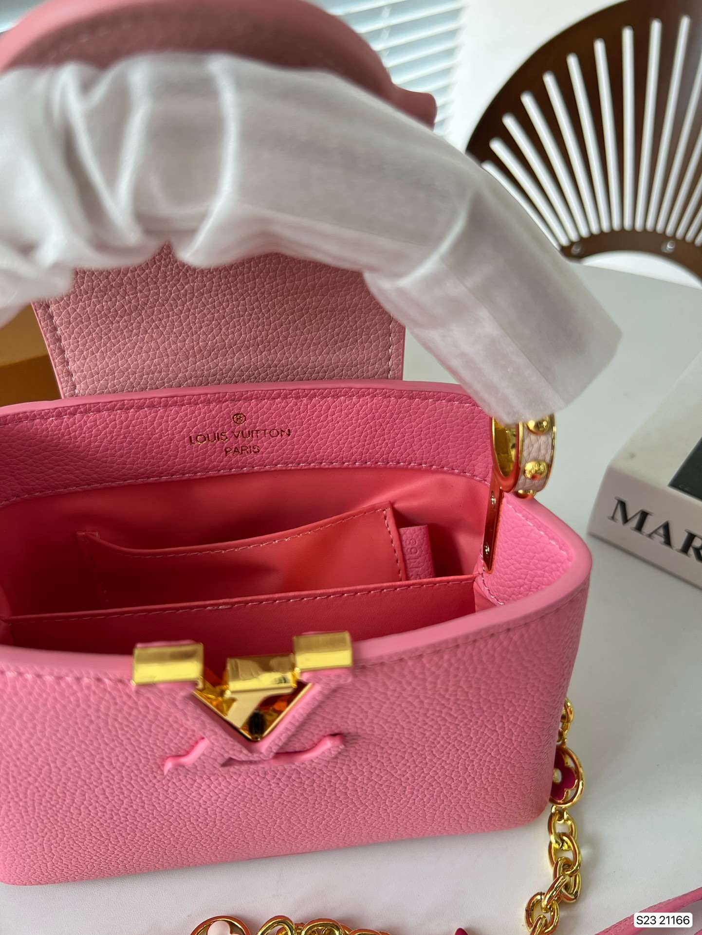 Modern Luxury Daily Bag L4489 FSC Modern Luxury Daily Bag L4489 FSC