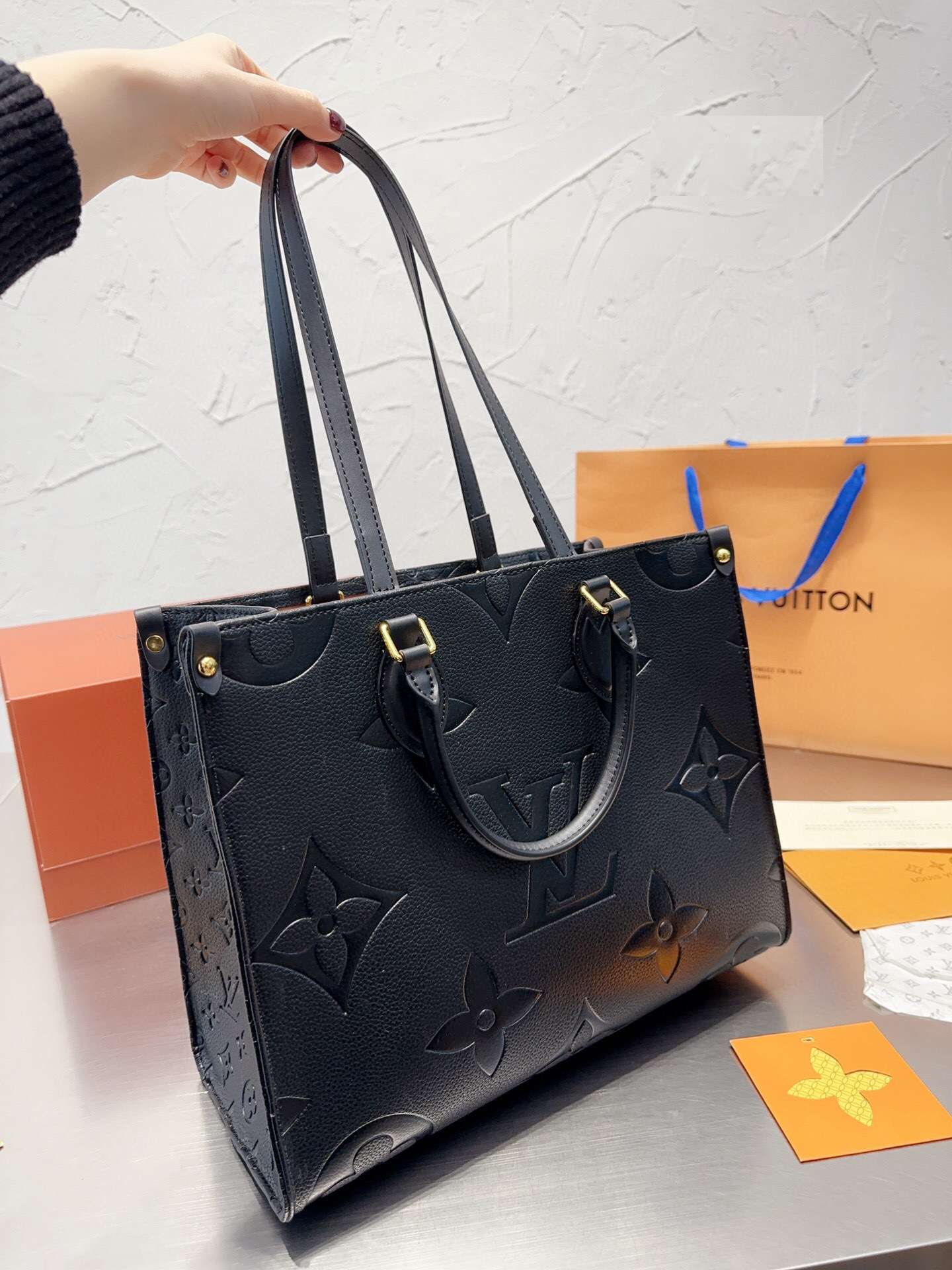 Modern Luxury Daily Bag L3810 FSC