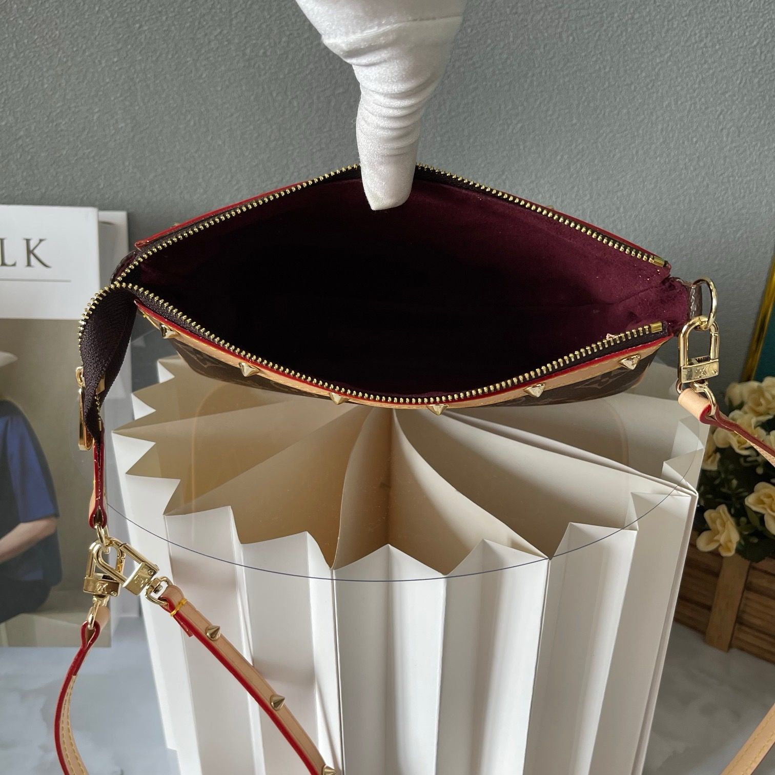 New Fashion L*V Handbag 1368 QA