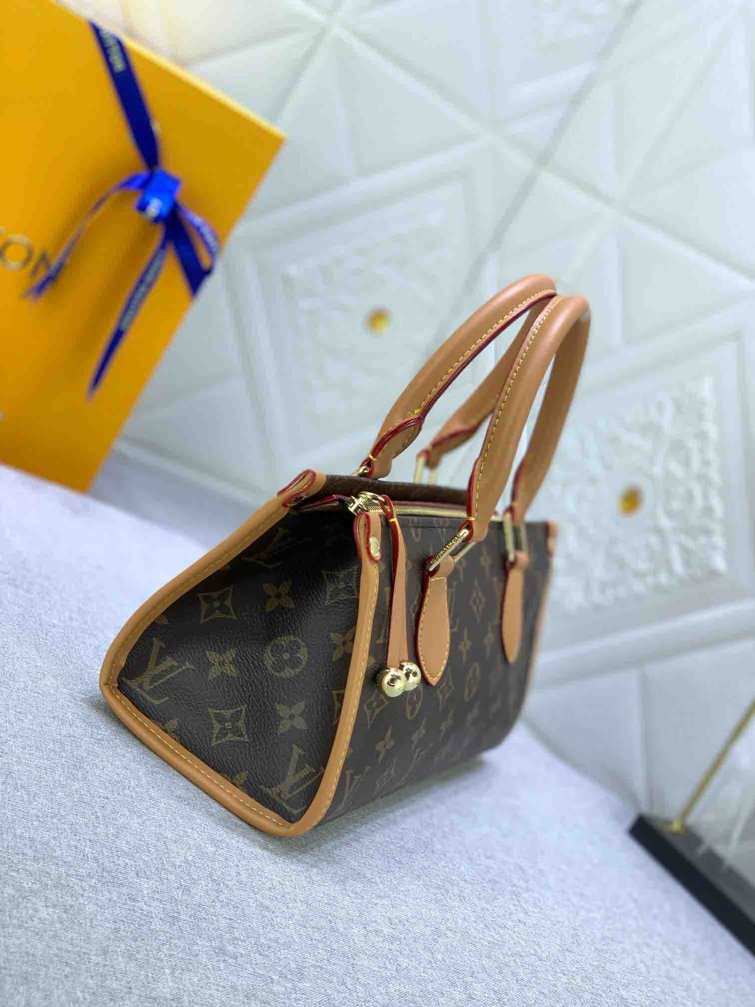 New Fashion L*V Handbag 926 QA