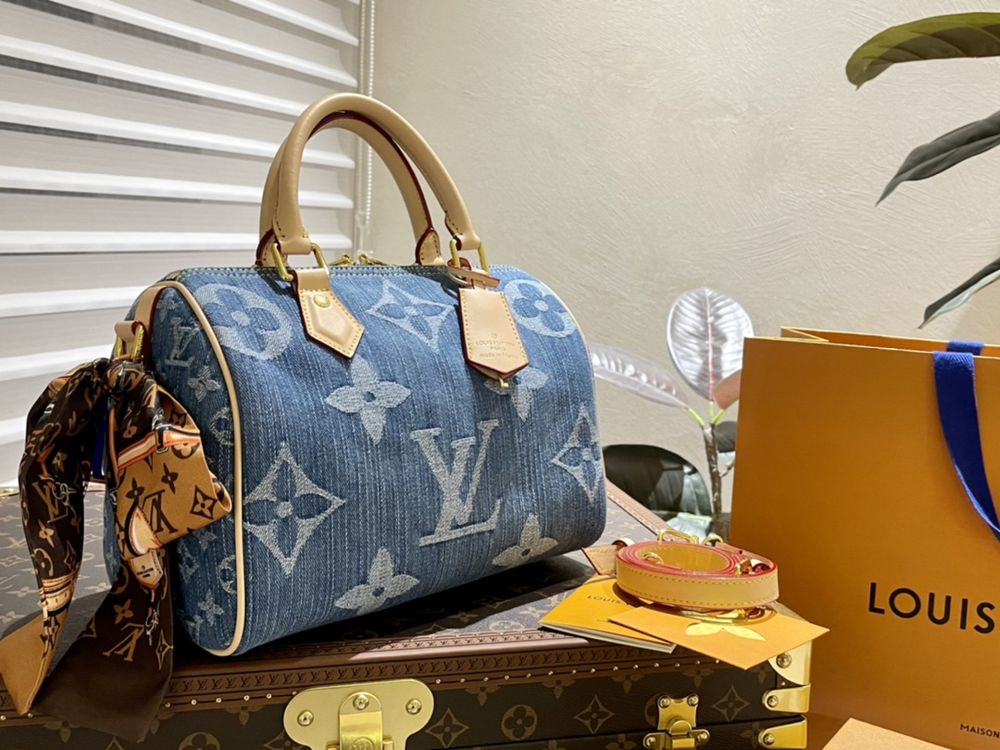 Modern Luxury Daily Bag L4877 FSC Modern Luxury Daily Bag L4877 FSC