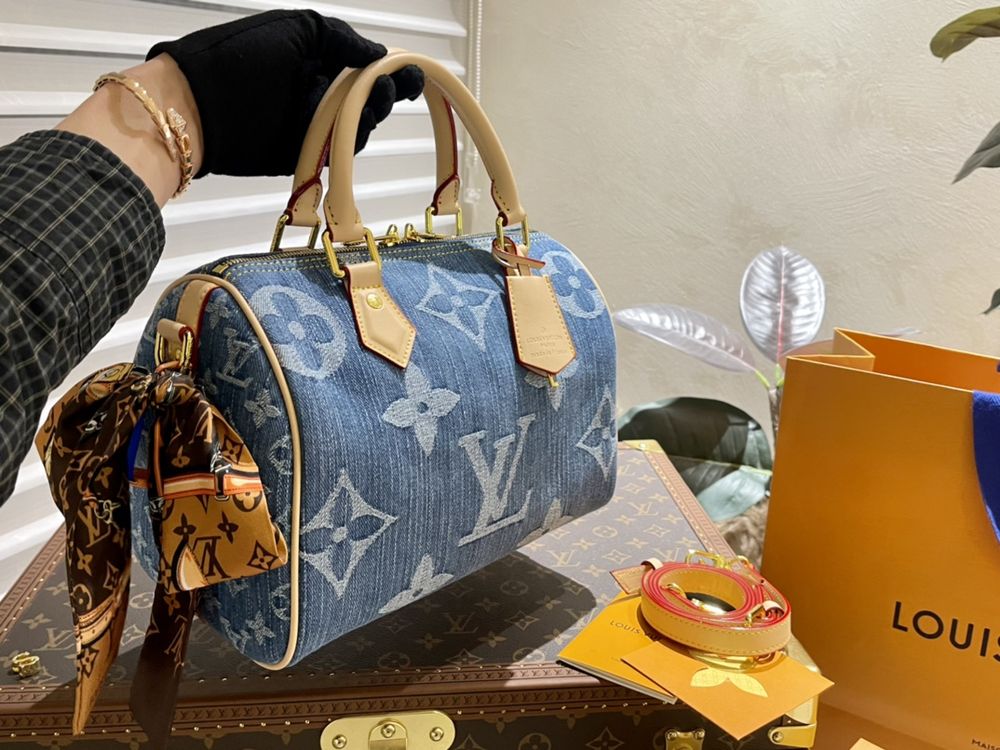 Modern Luxury Daily Bag L4877 FSC Modern Luxury Daily Bag L4877 FSC