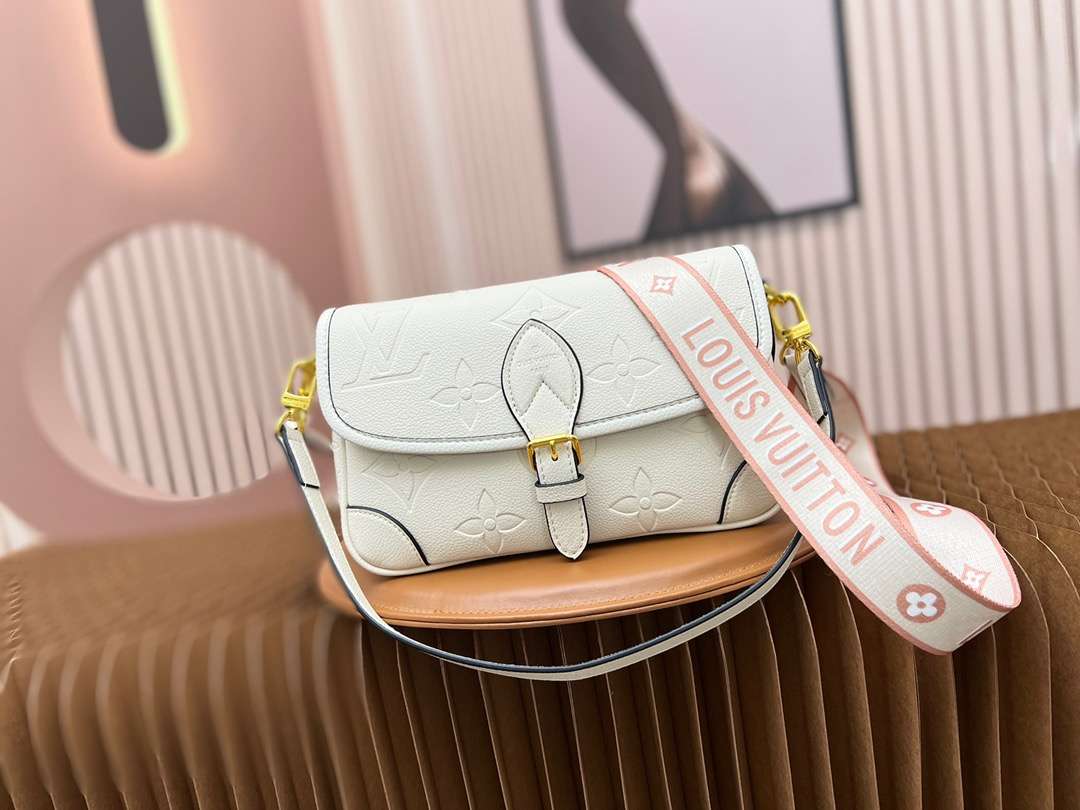 New Fashion L*V Handbag 1111 QA