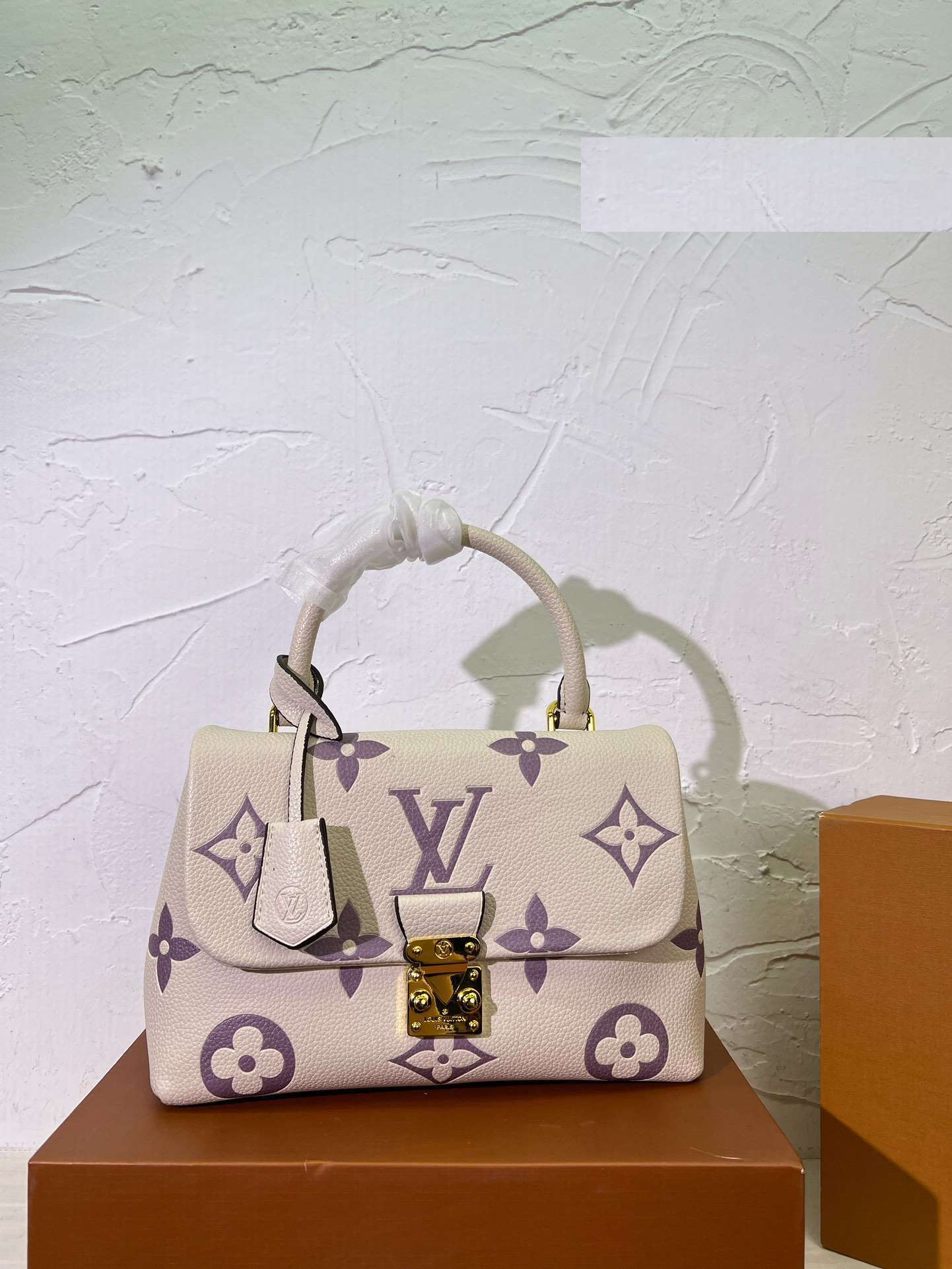 Modern Luxury Daily Bag L4479 FSC Modern Luxury Daily Bag L4479 FSC