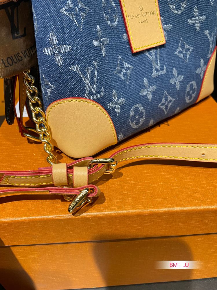 Modern Luxury Daily Bag L4891 FSC Modern Luxury Daily Bag L4891 FSC
