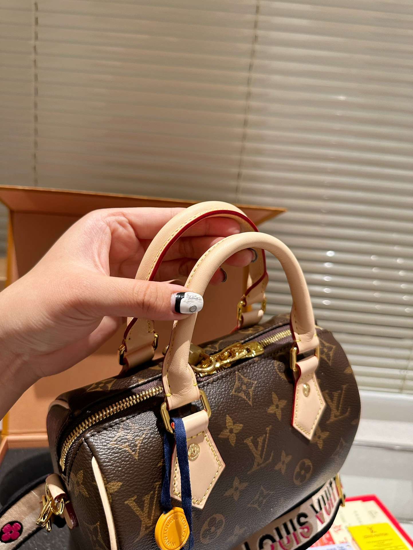 New Fashion Bag L4500 TEN New Fashion Bag L4500 TEN
