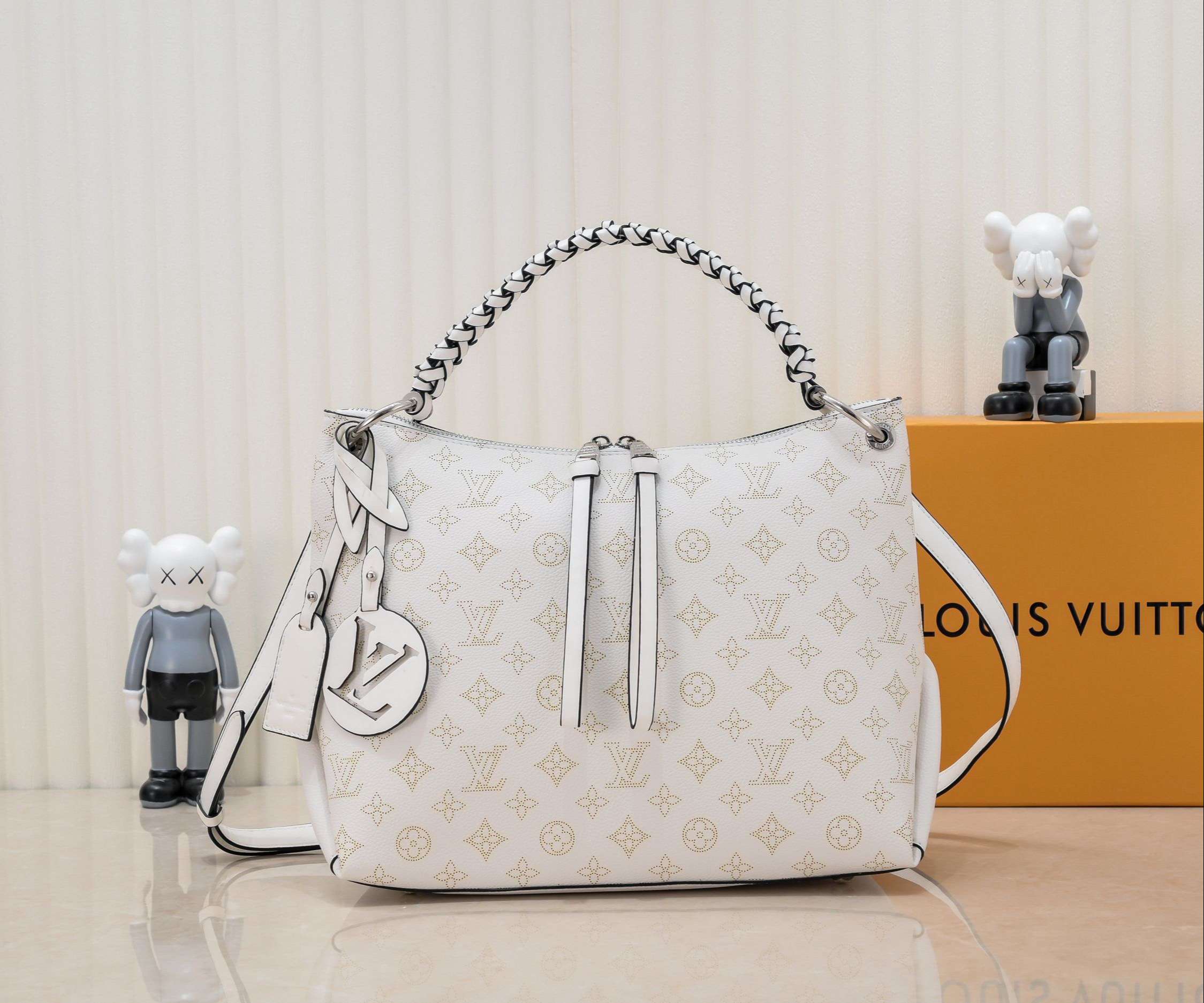 New Fashion L*V Handbag 1025 QA