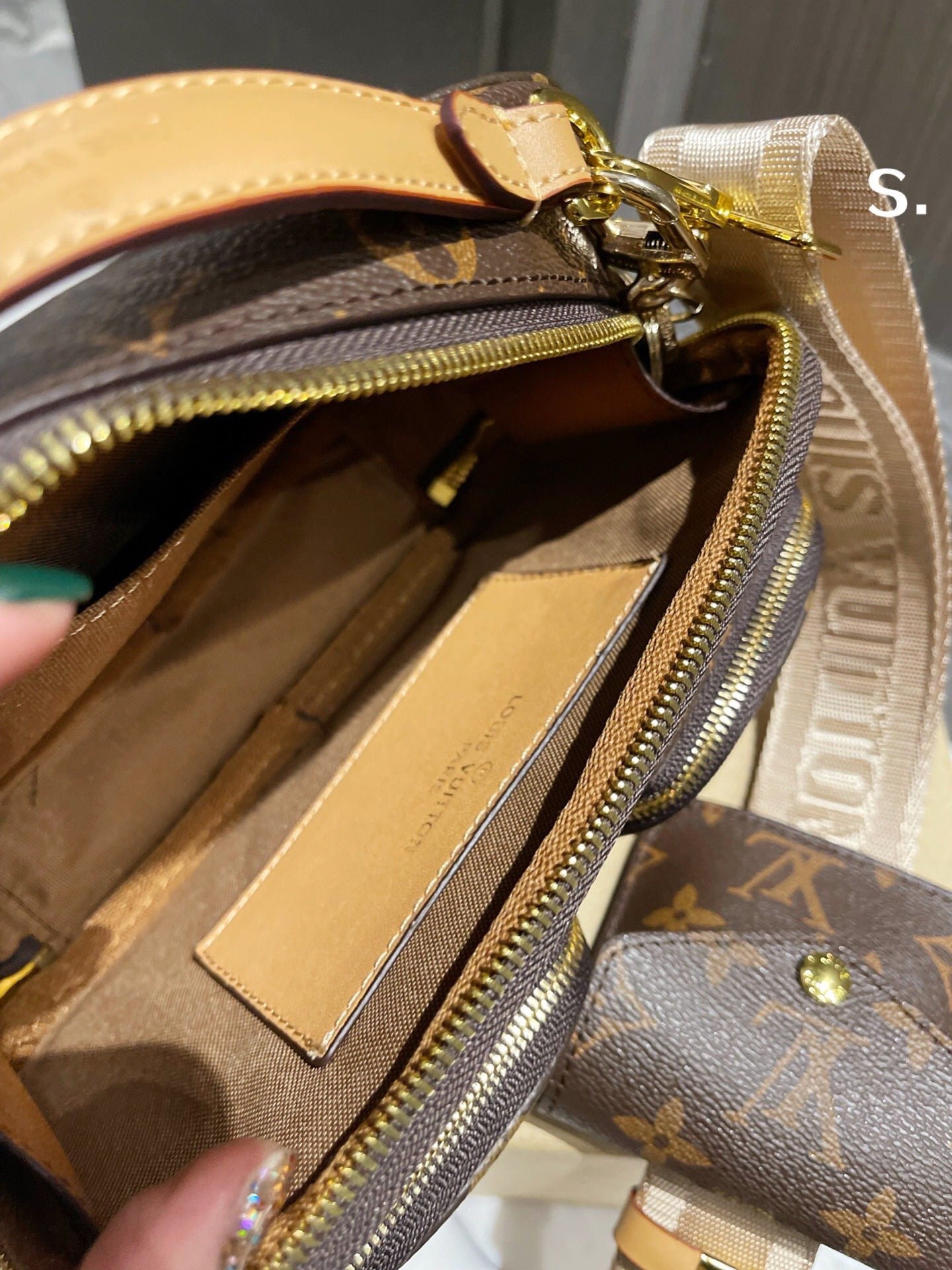 Modern Luxury Daily Bag L3226 FSC