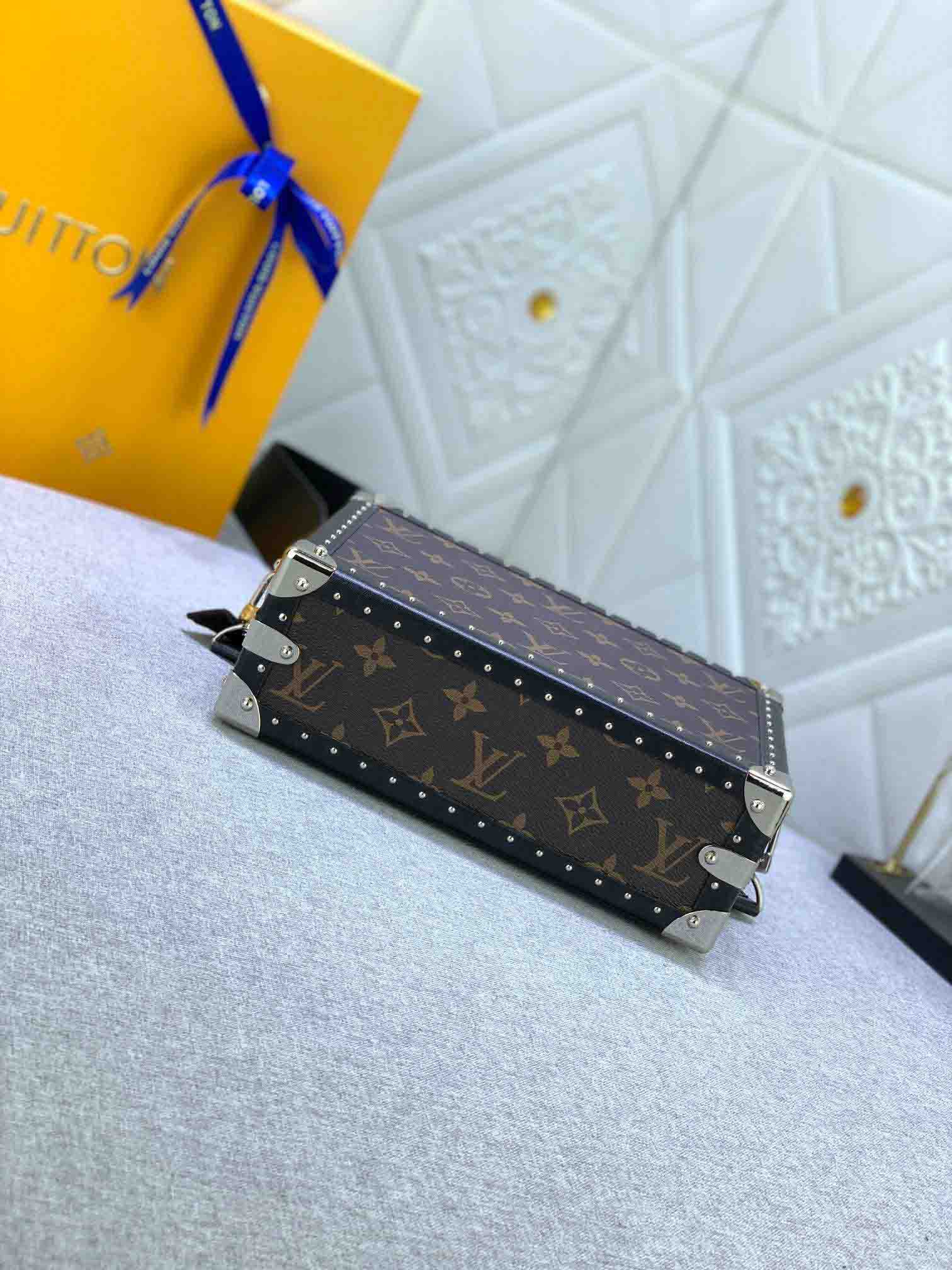 New Fashion L*V Handbag 927 QA