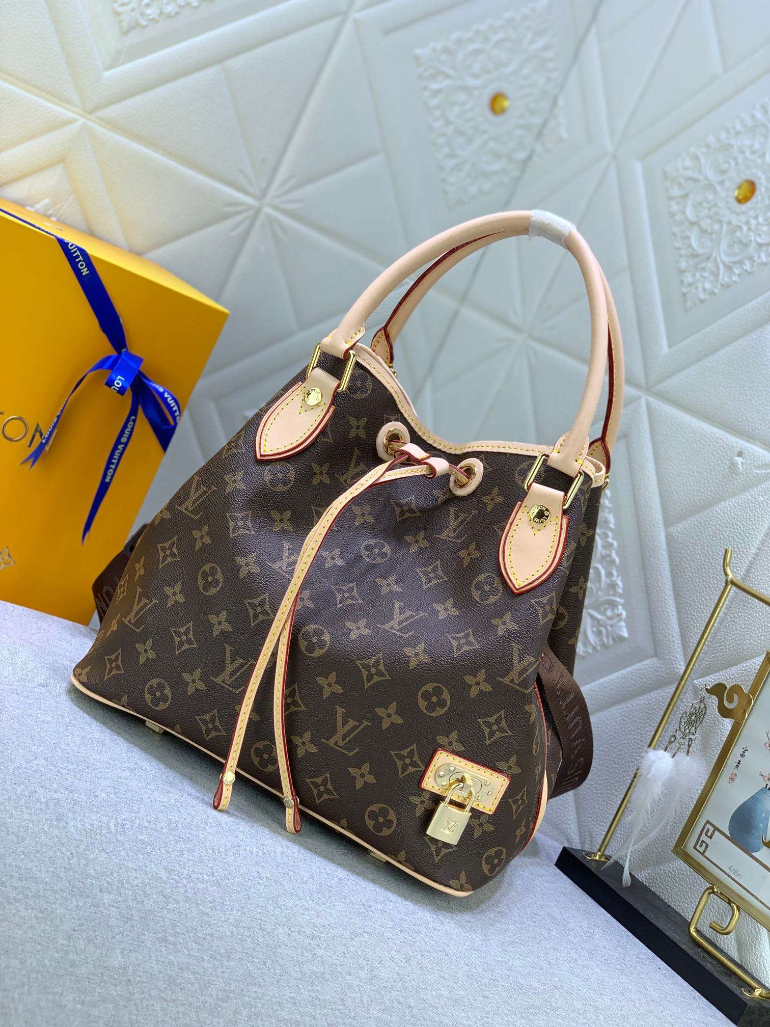 New Fashion L*V Handbag 931 QA