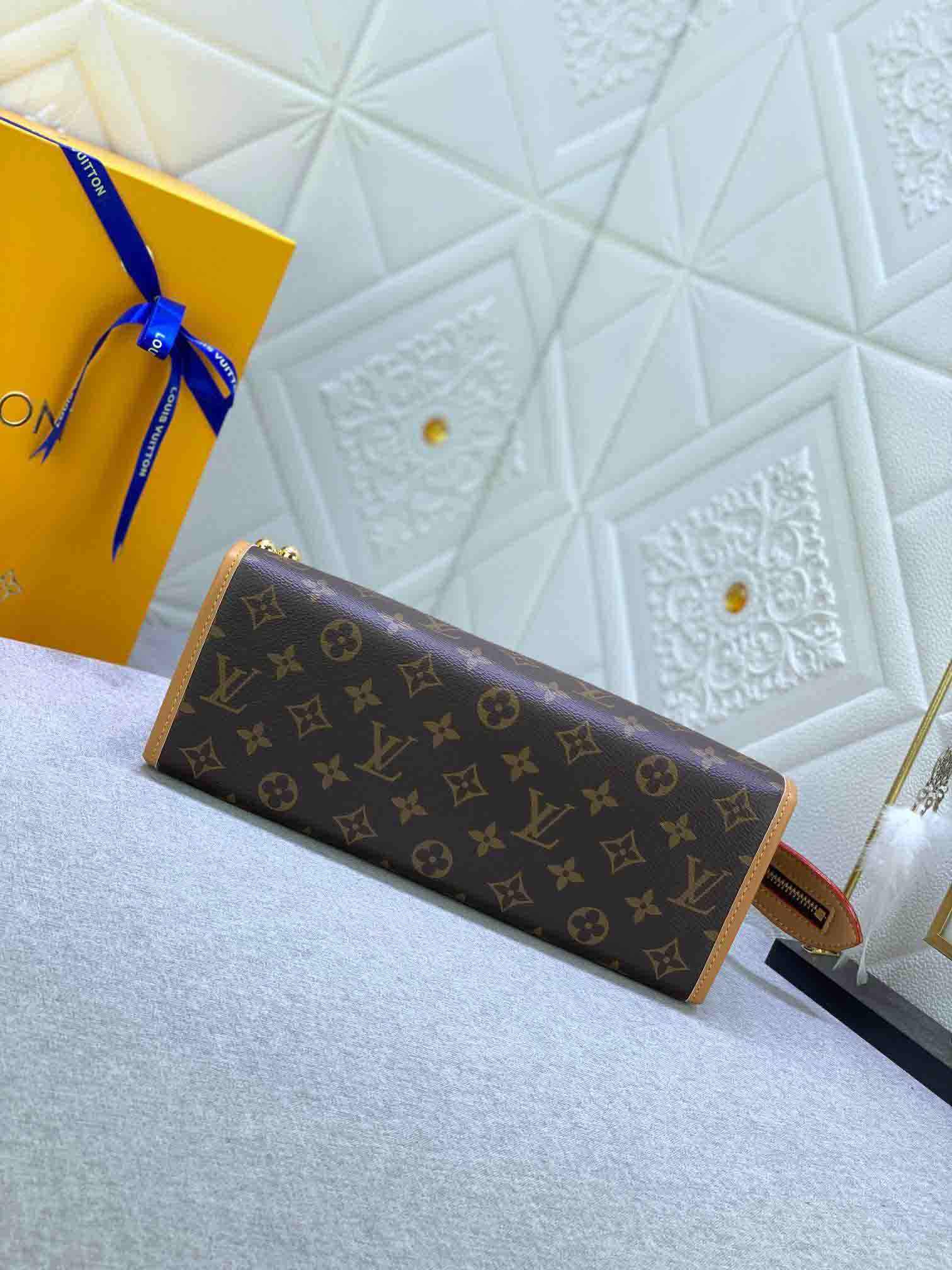 New Fashion L*V Handbag 926 QA