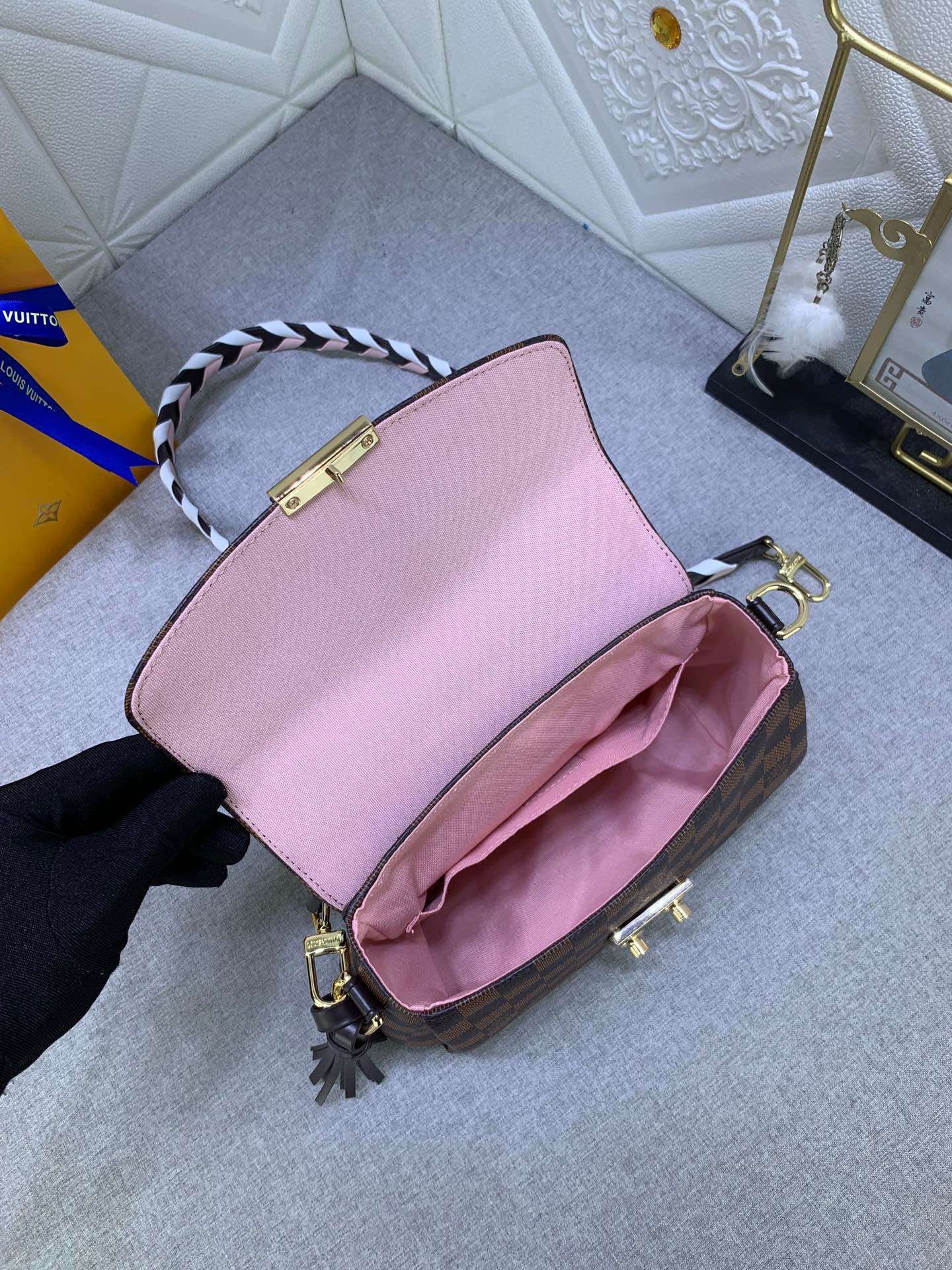 New Fashion L*V Handbag 1054 QA