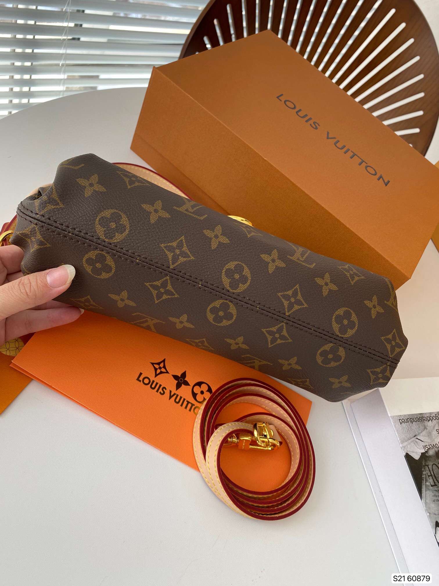 Modern Luxury Daily Bag L4259 FSC Modern Luxury Daily Bag L4259 FSC