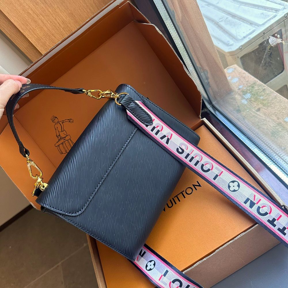 New Fashion LV Handbag L683 QA