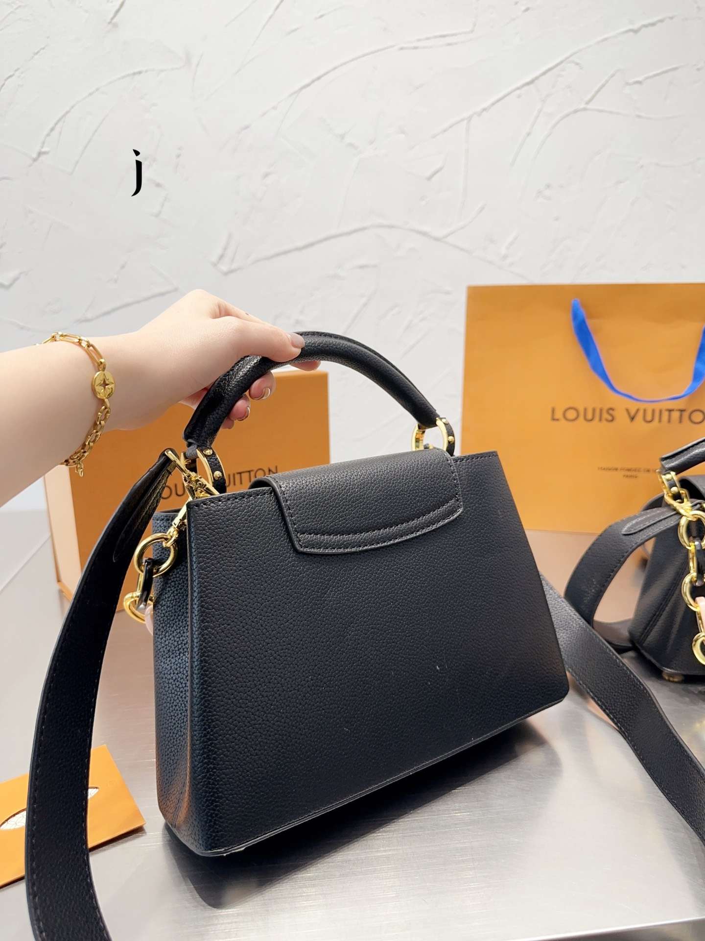 Modern Luxury Daily Bag L4464 FSC Modern Luxury Daily Bag L4464 FSC