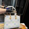 Modern Luxury Daily Bag L4879 FSC Modern Luxury Daily Bag L4879 FSC