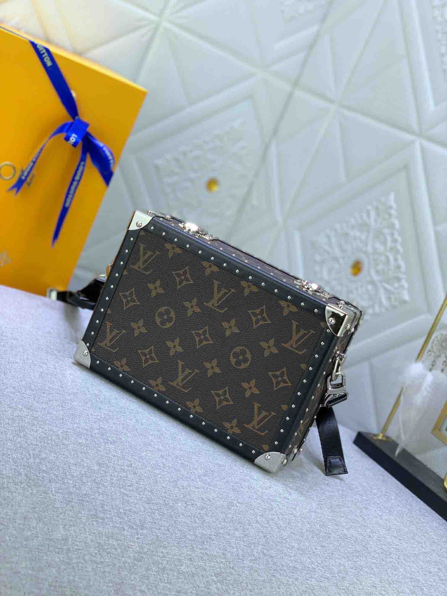 New Fashion L*V Handbag 927 QA