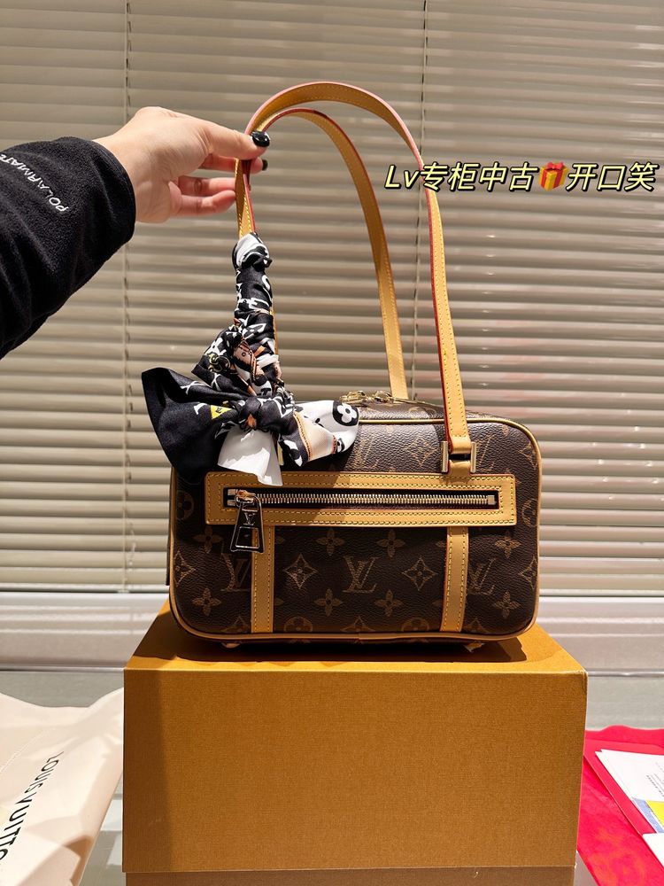 Modern Luxury Daily Bag L4840 FSC Modern Luxury Daily Bag L4840 FSC