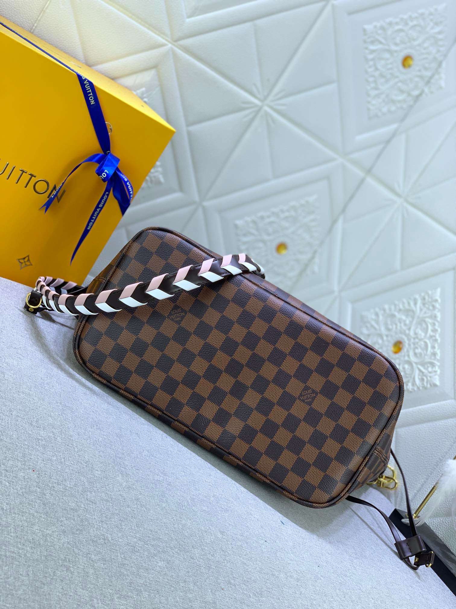 New Fashion L*V Handbag 1058 QA