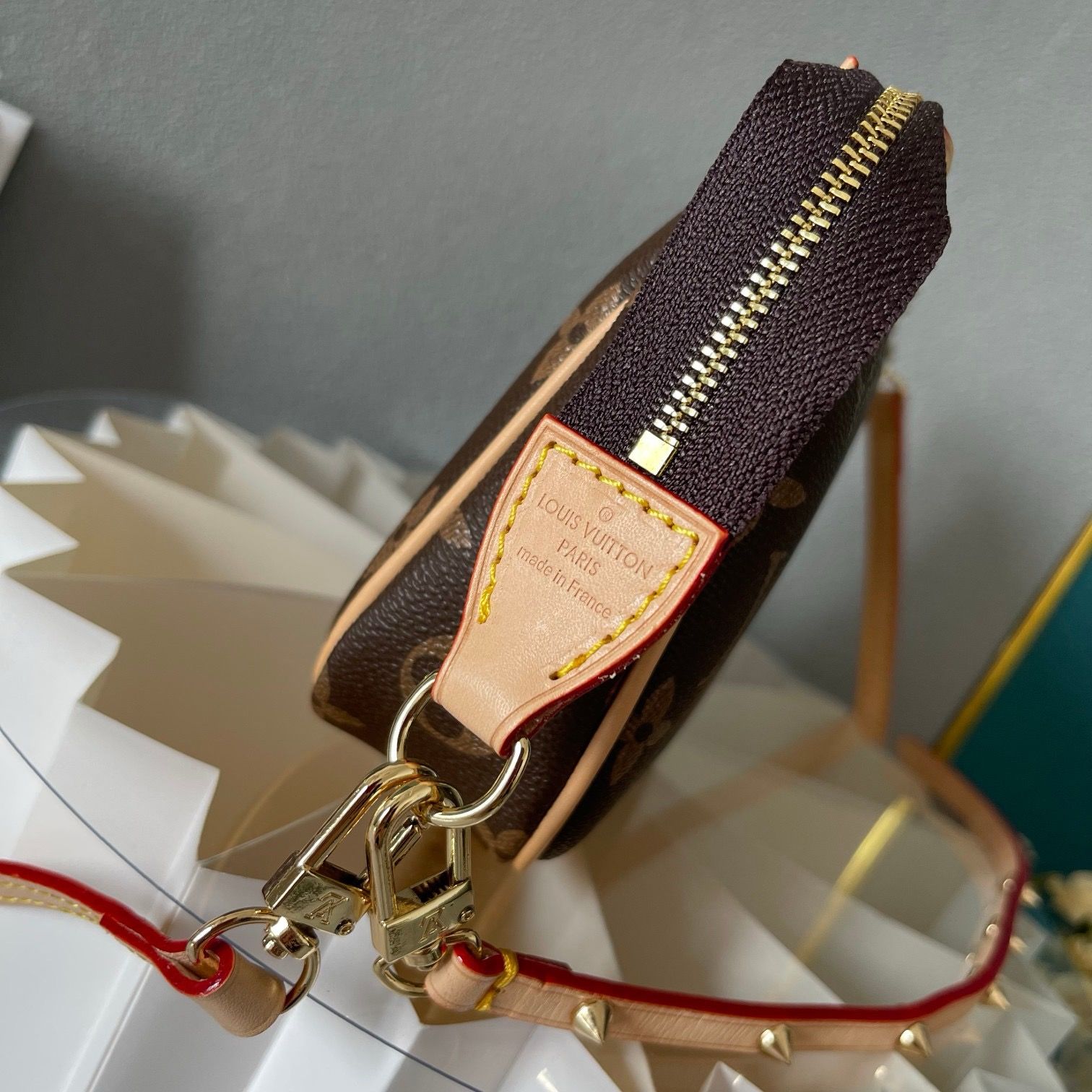 New Fashion L*V Handbag 1368 QA