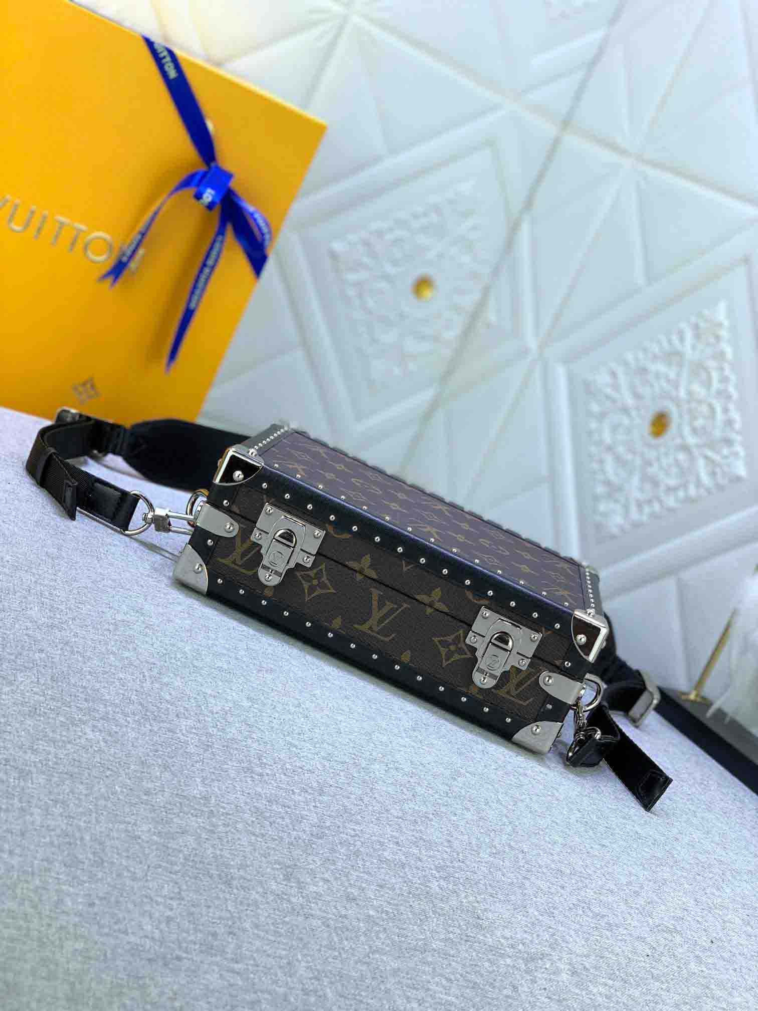 New Fashion L*V Handbag 927 QA
