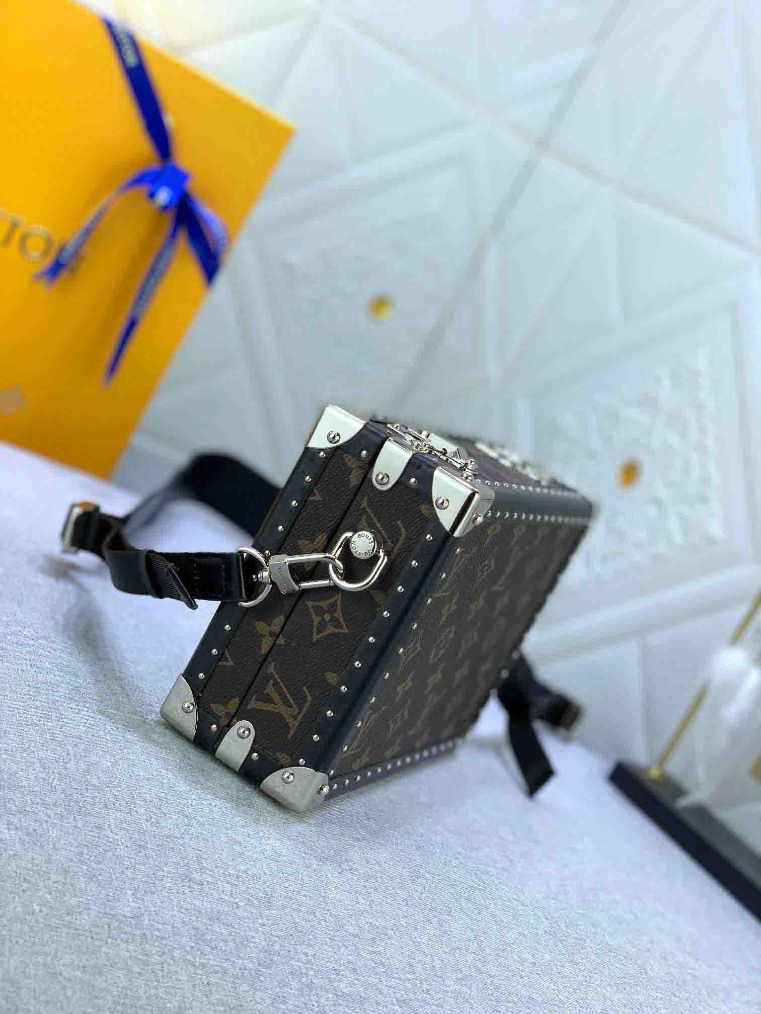 New Fashion L*V Handbag 927 QA