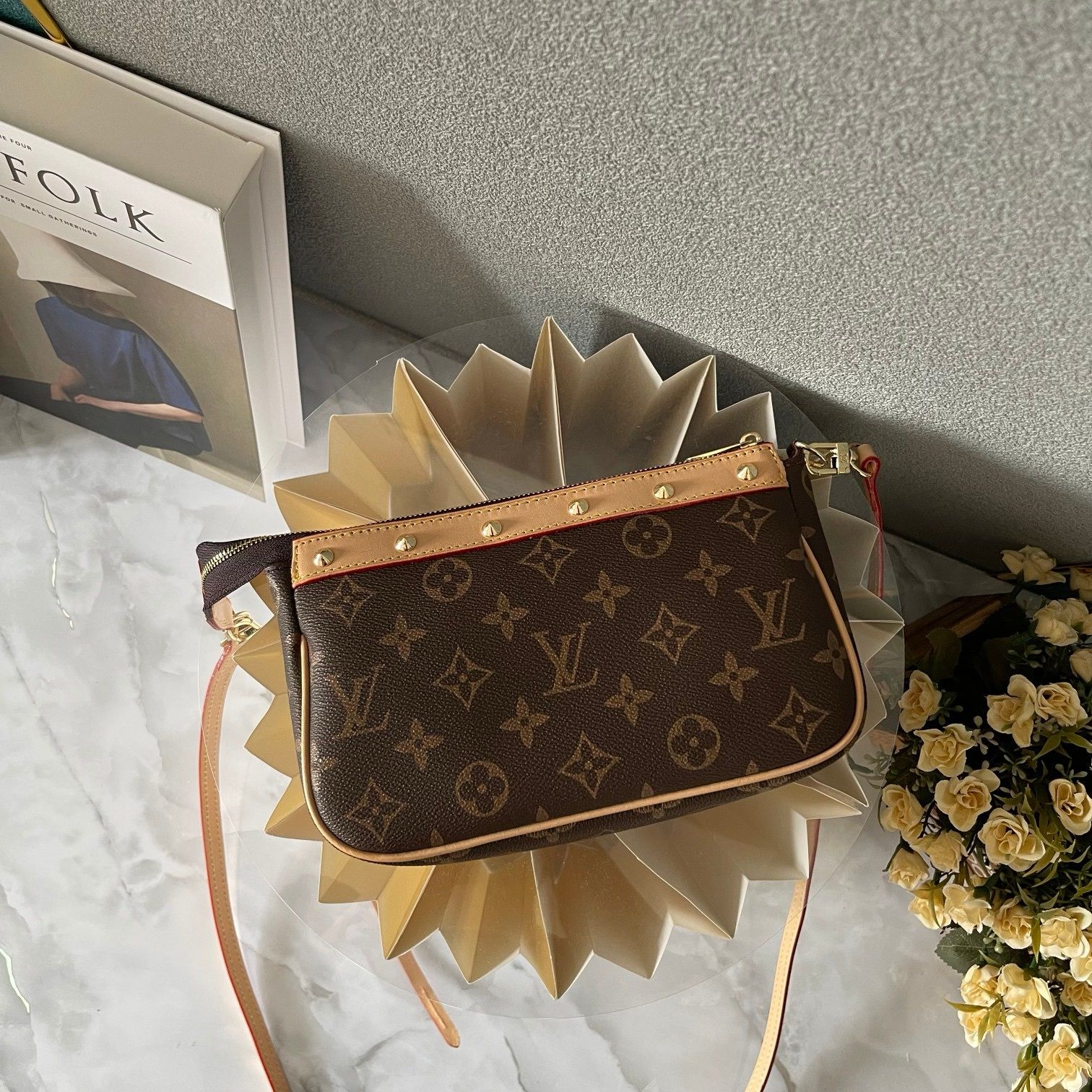 New Fashion L*V Handbag 1368 QA
