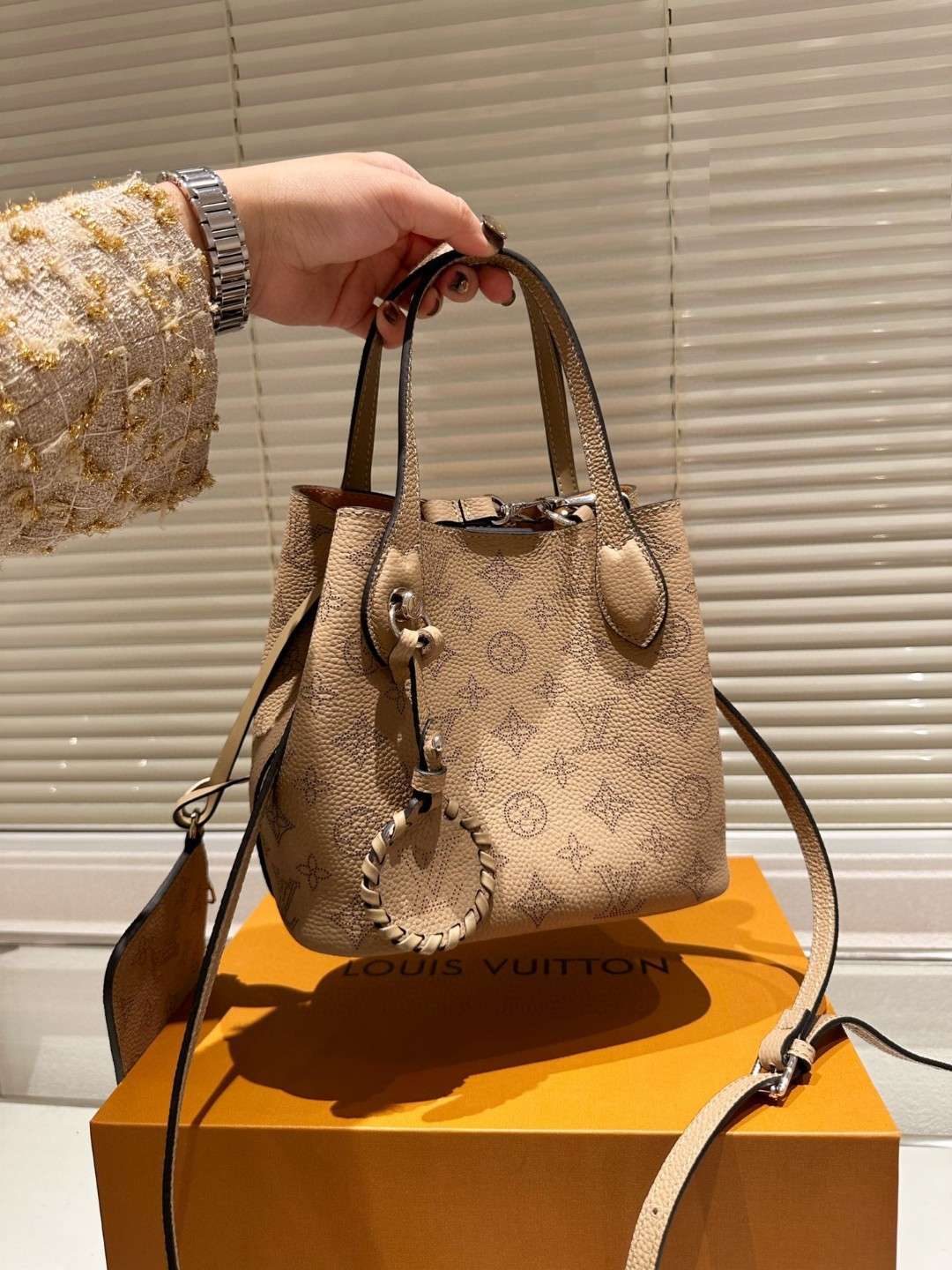 New Fashion L*V Handbag 1158 QA