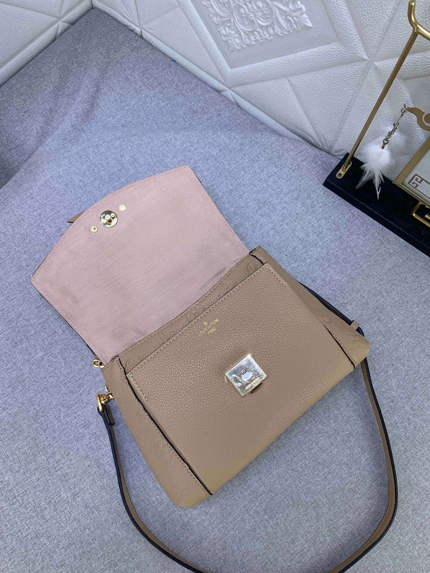 New Fashion L*V Handbag 994 QA New Fashion L*V Handbag 994 QA