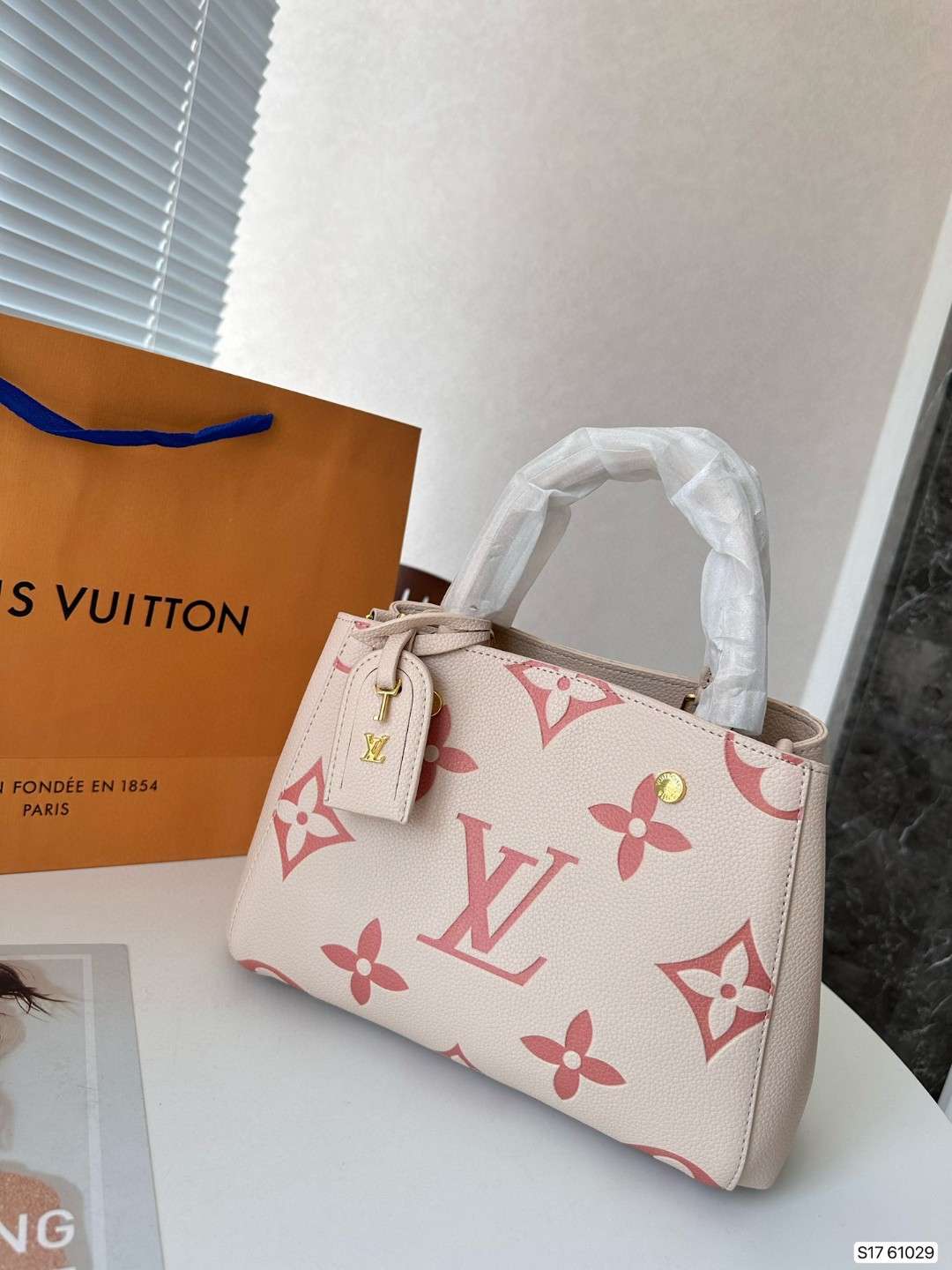 New Fashion LV Handbag L366 QA