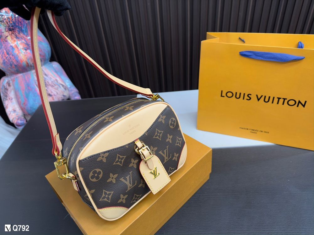 New Fashion LV Handbag L676 QA New Fashion LV Handbag L676 QA
