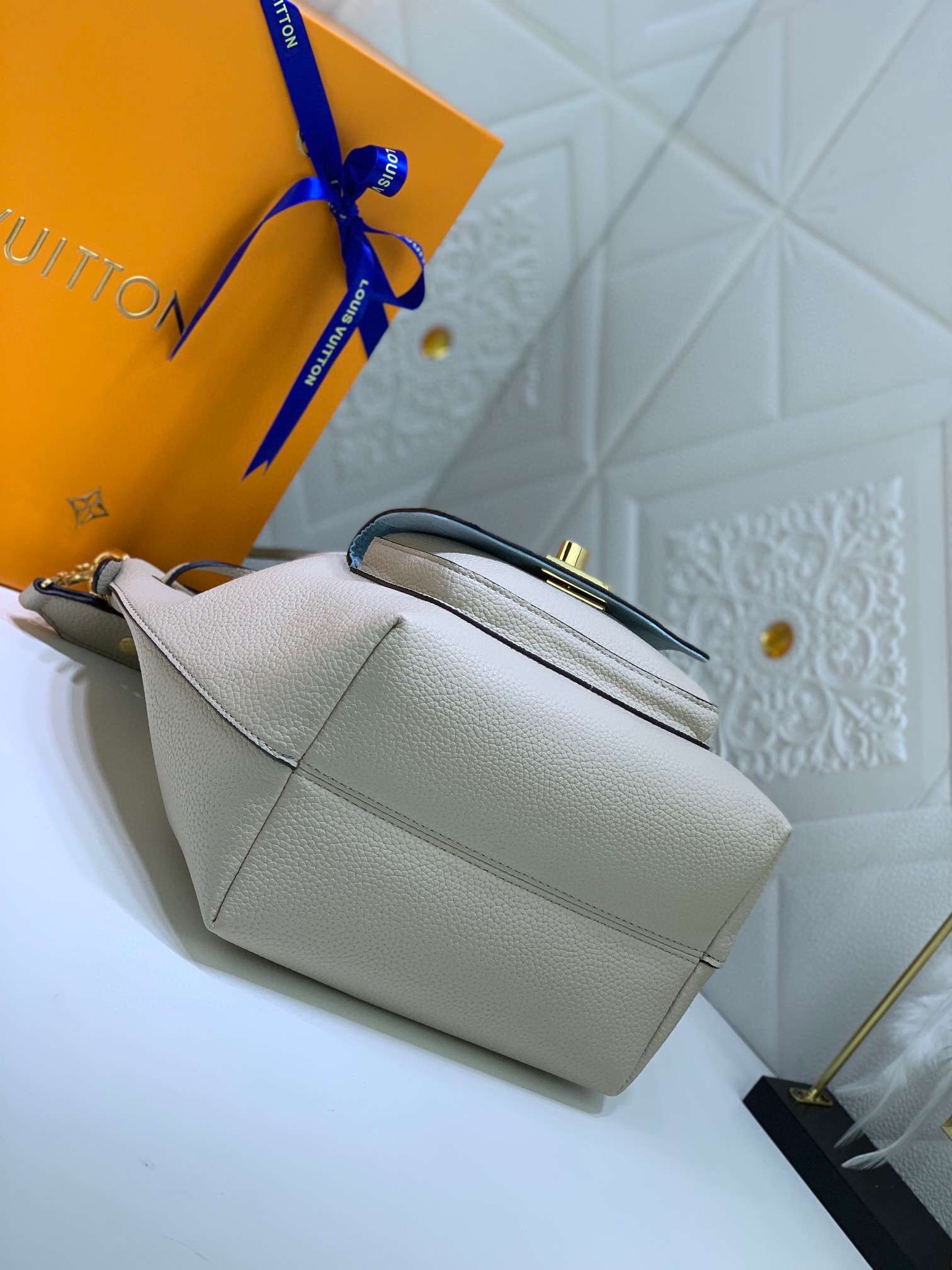 New Fashion L*V Handbag 1157 QA