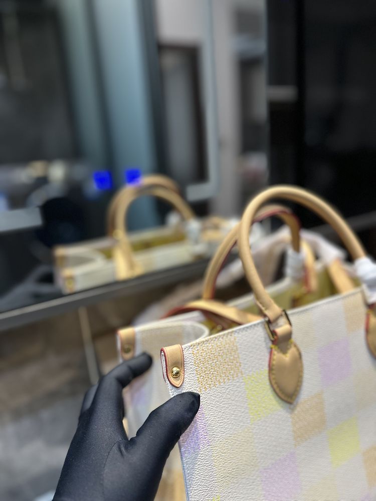 Modern Luxury Daily Bag L4879 FSC Modern Luxury Daily Bag L4879 FSC