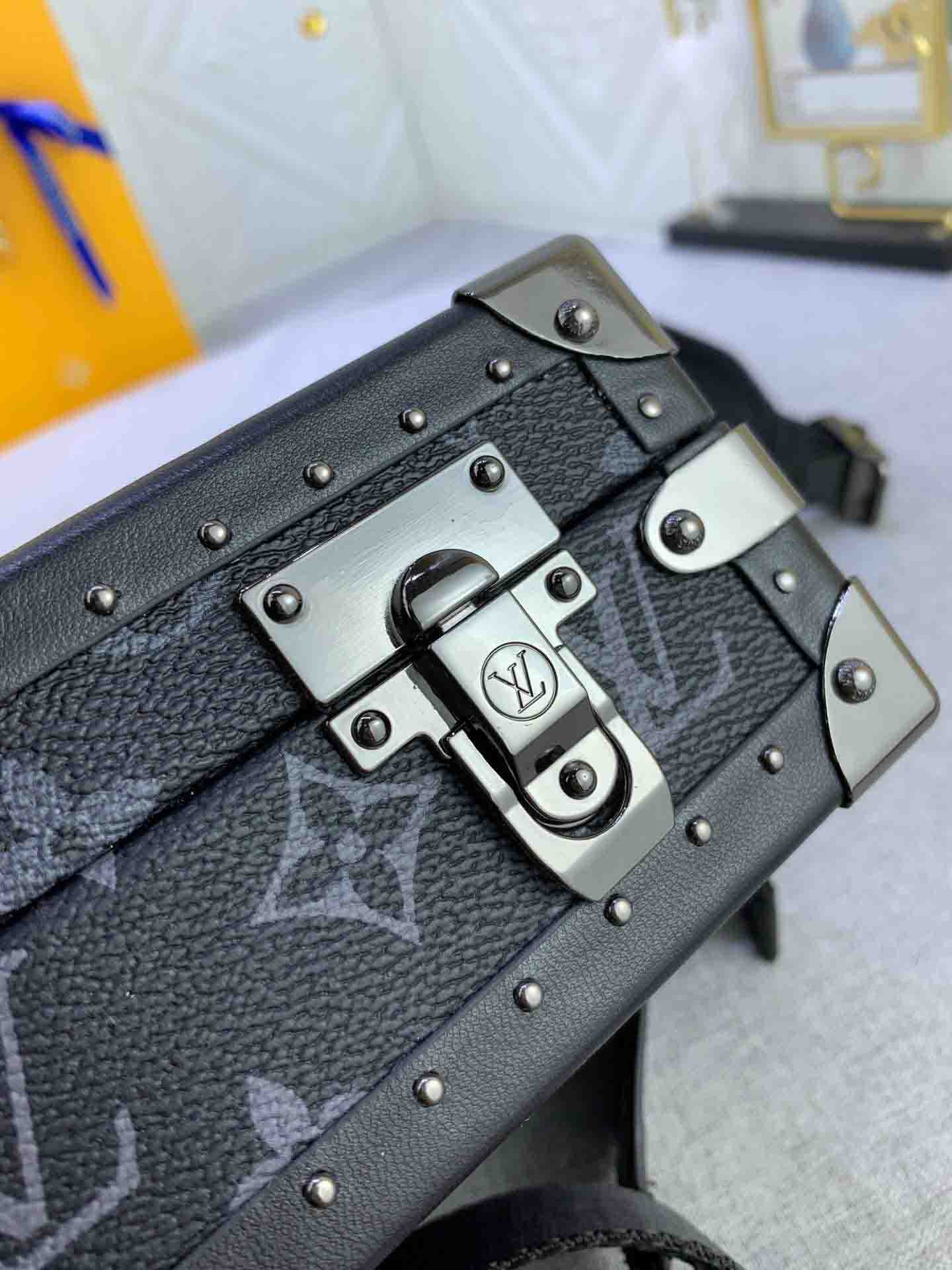 New Fashion L*V Handbag 927 QA