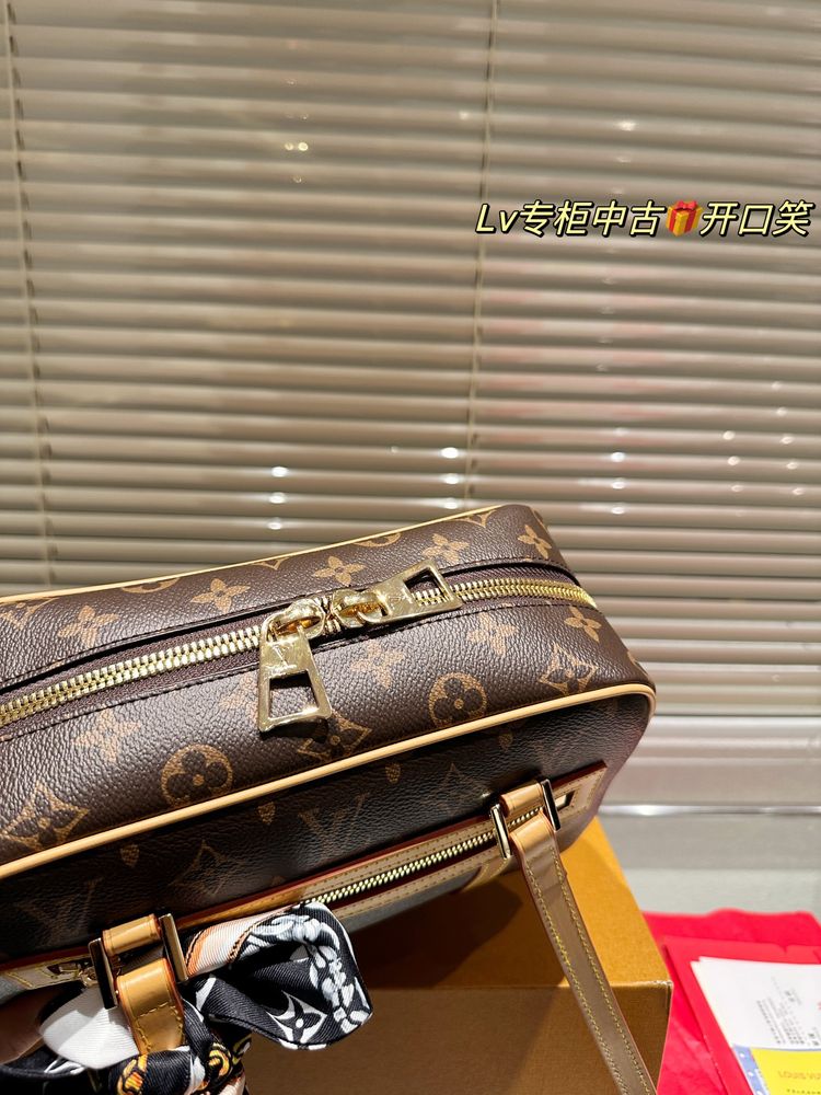 Modern Luxury Daily Bag L4840 FSC Modern Luxury Daily Bag L4840 FSC