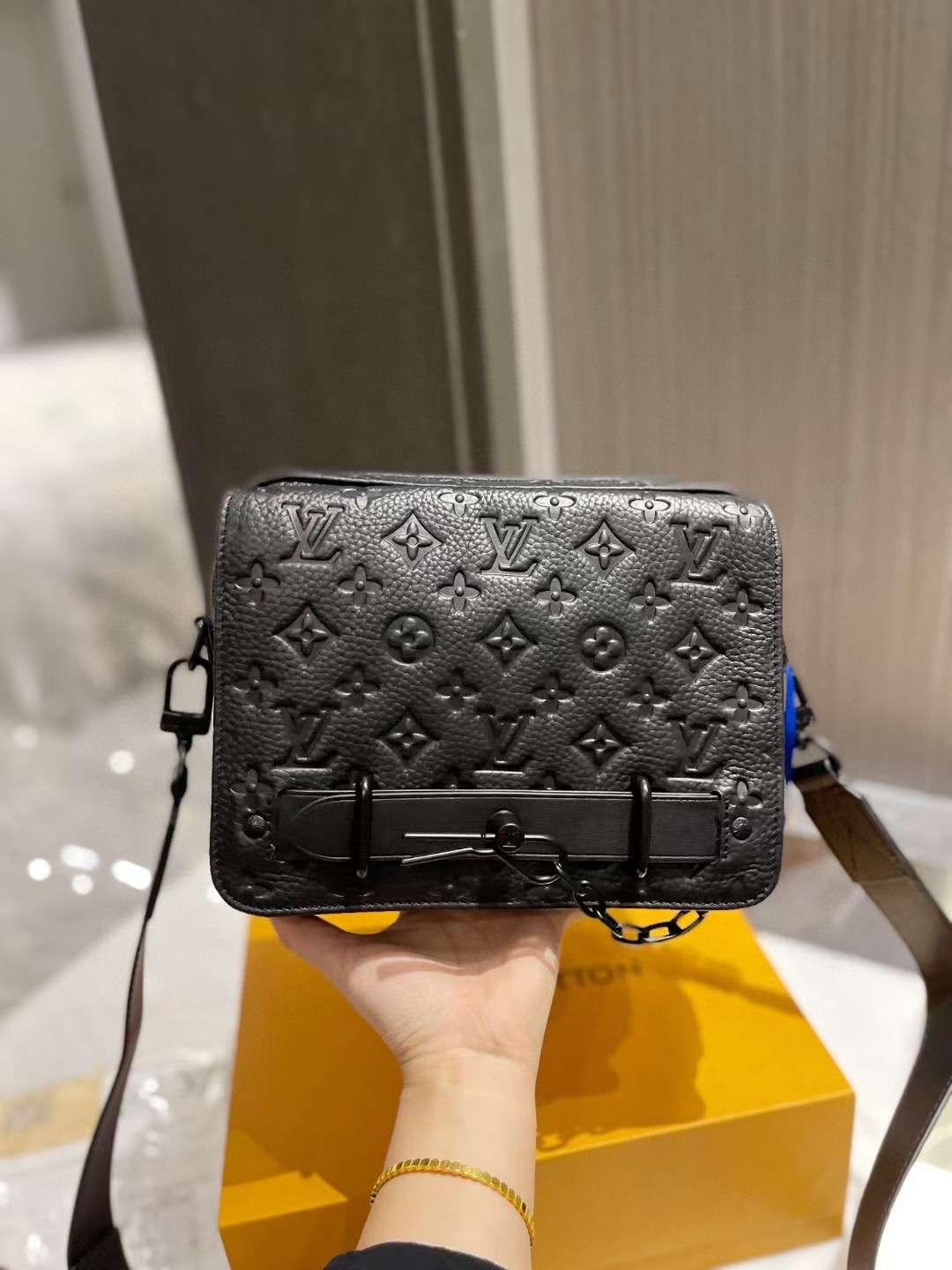 Modern Luxury Daily Bag L3845 FSC