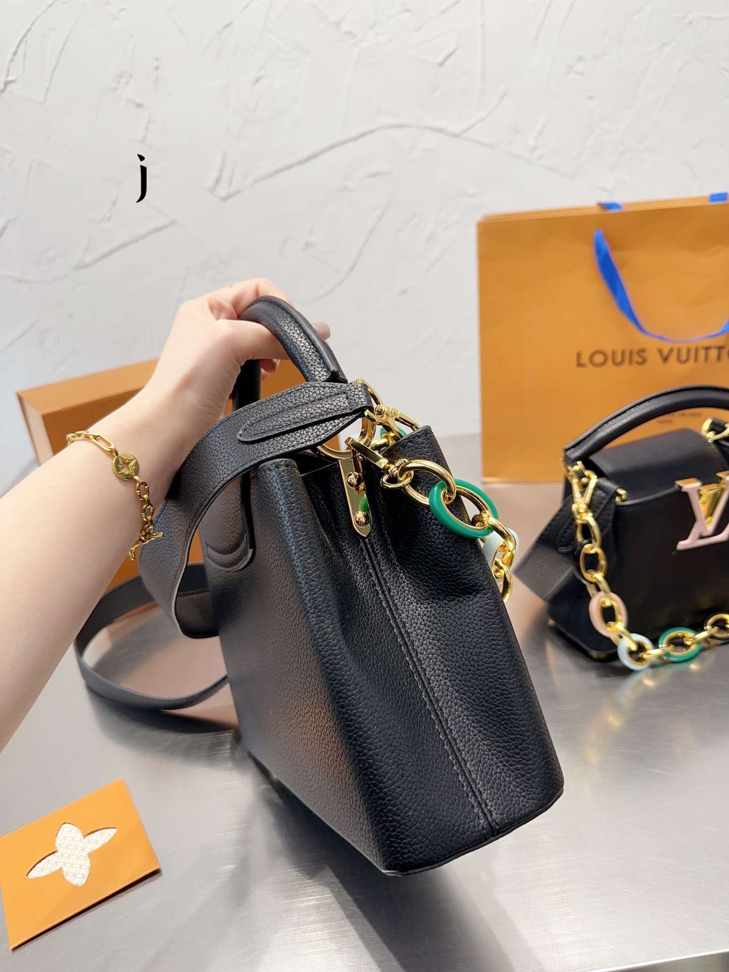 Modern Luxury Daily Bag L4464 FSC Modern Luxury Daily Bag L4464 FSC