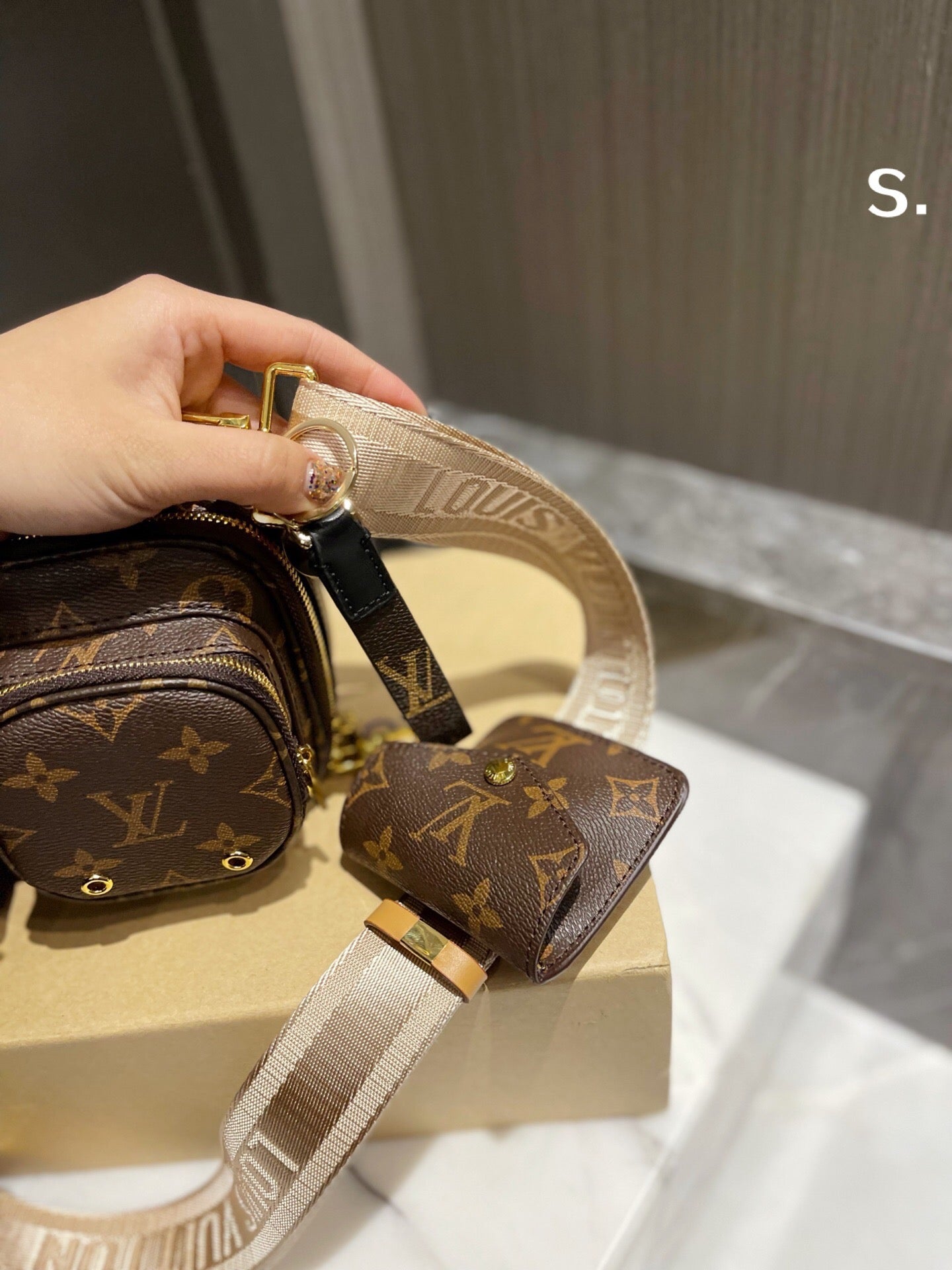 Modern Luxury Daily Bag L3226 FSC