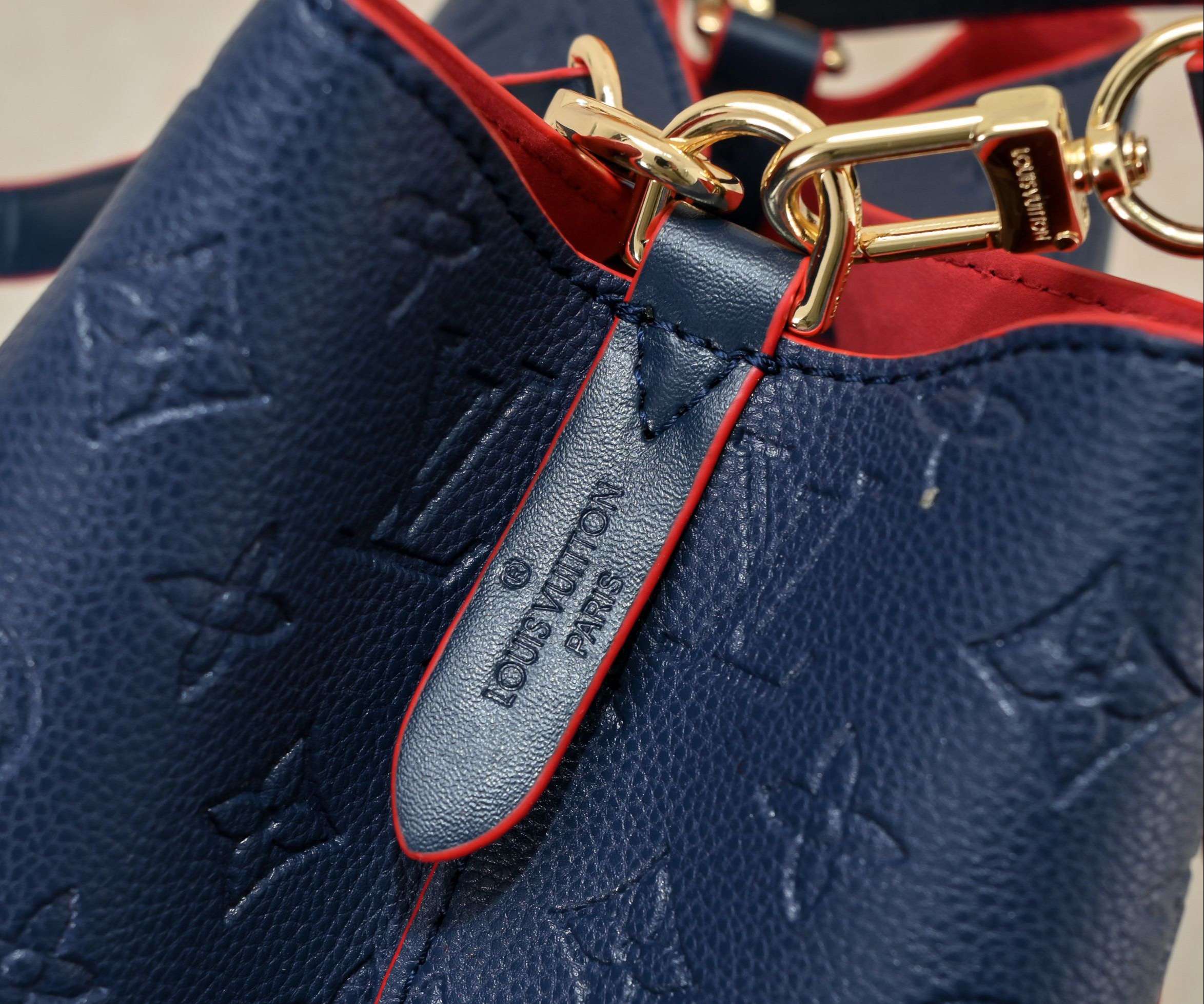 New Fashion L*V Handbag 998 QA