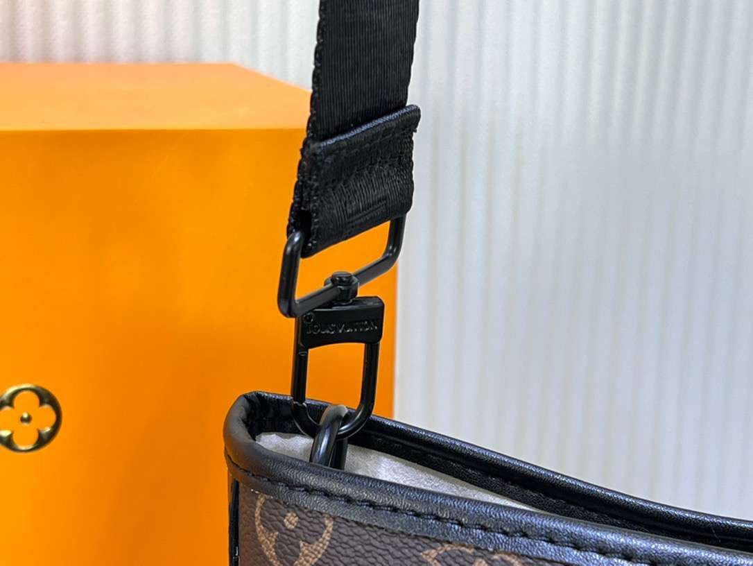 New Fashion L*V Handbag 990 QA New Fashion L*V Handbag 990 QA