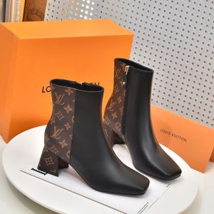 New Fashion LV Women Shoes 284 PA